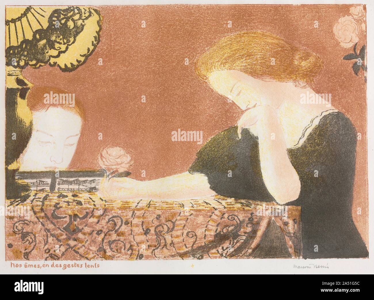 L'amore: le nostre anime, in lieve gesti, 1892-1898 (pubblicata nel 1911). Le donne in interni domestici e giardini protetti fornito la materia per Denis’s portafoglio di 12 litografie a colori intitolata Amore. Le associazioni femminili con l'interno illustrato nelle nostre anime, in lieve gesti sono sottolineato dal paralume increspato, rose, e arabeschi sul pianoforte scialle. Per tutto il corso del XIX secolo le donne ha suonato musica, con poche eccezioni, a casa. Entro questi confini, i loro successi sono stati relegati a quella del dilettante, eseguire per gli amici ma non per denaro o un pubblico Foto Stock