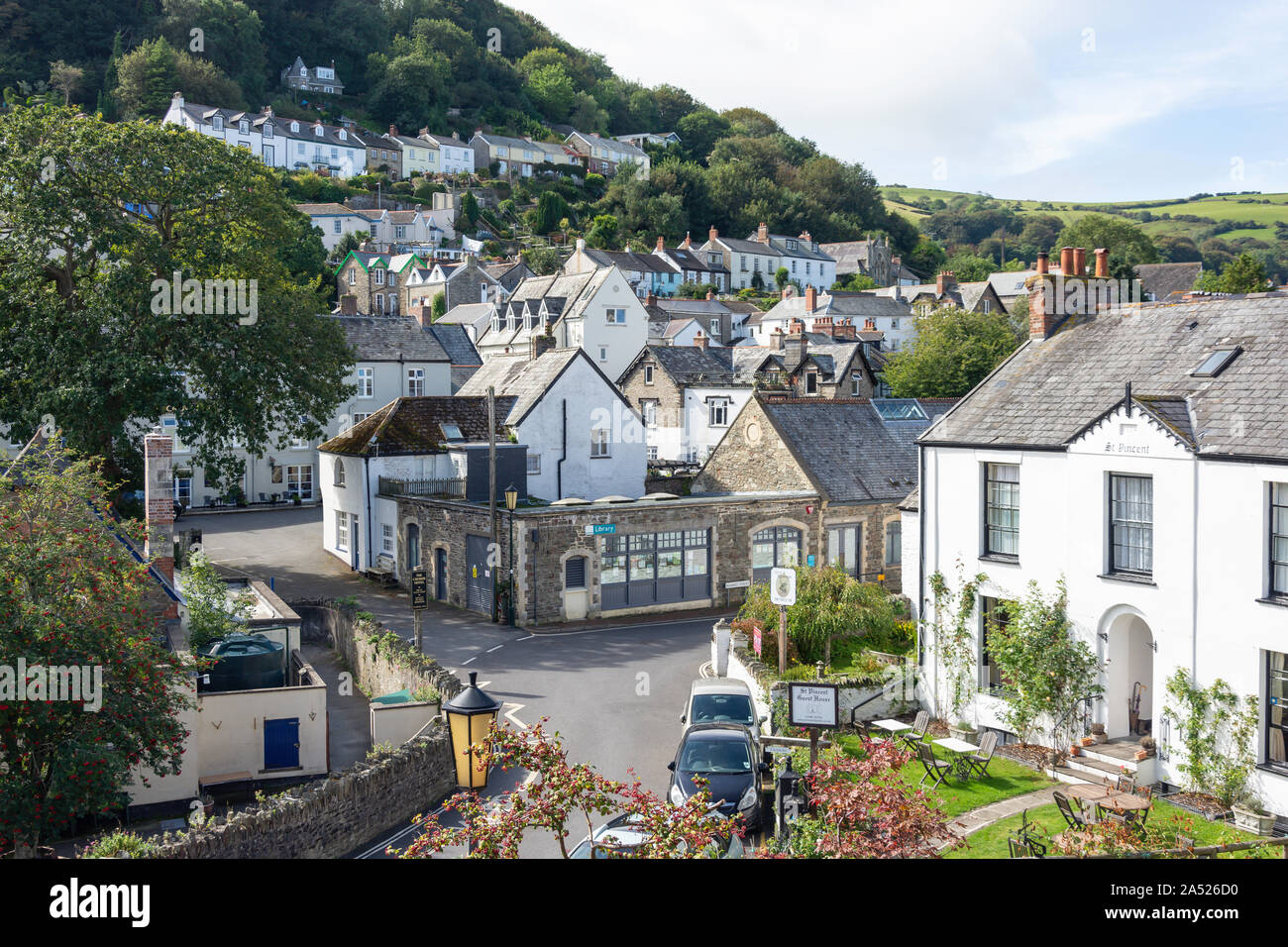 Centro città, Market Street, Lynton, Devon, Inghilterra, Regno Unito Foto Stock