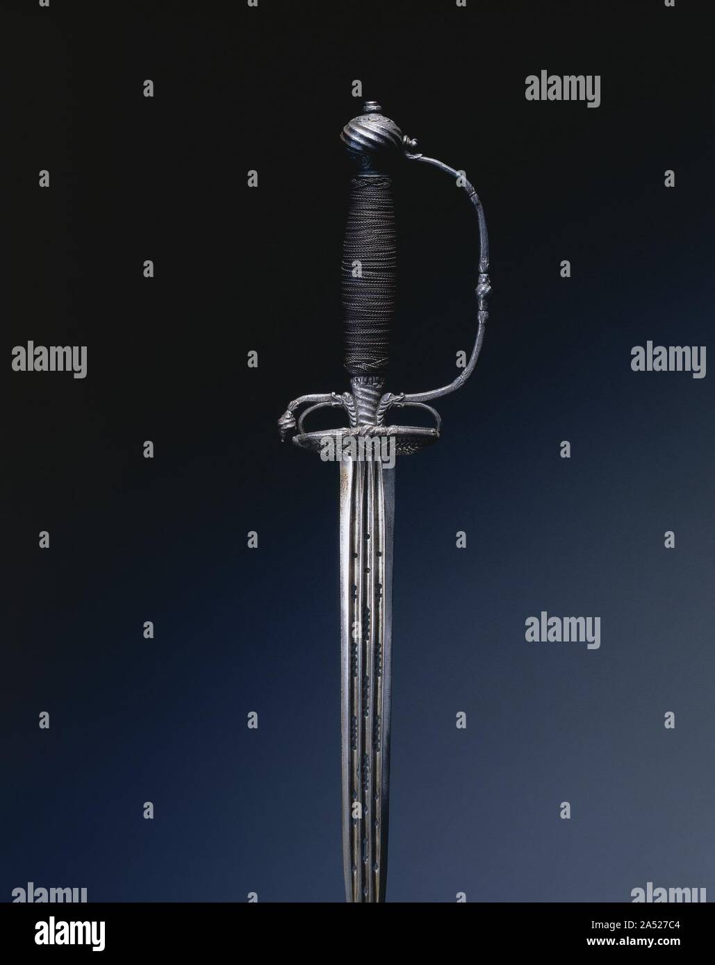 Piccola Spada, c. 1720-1760. Nel corso del Settecento, il piccolo-spada è  emersa come una luce, quick arma. Come la piattina di pinza è stato portato  da unarmored civili, i nobili di classi