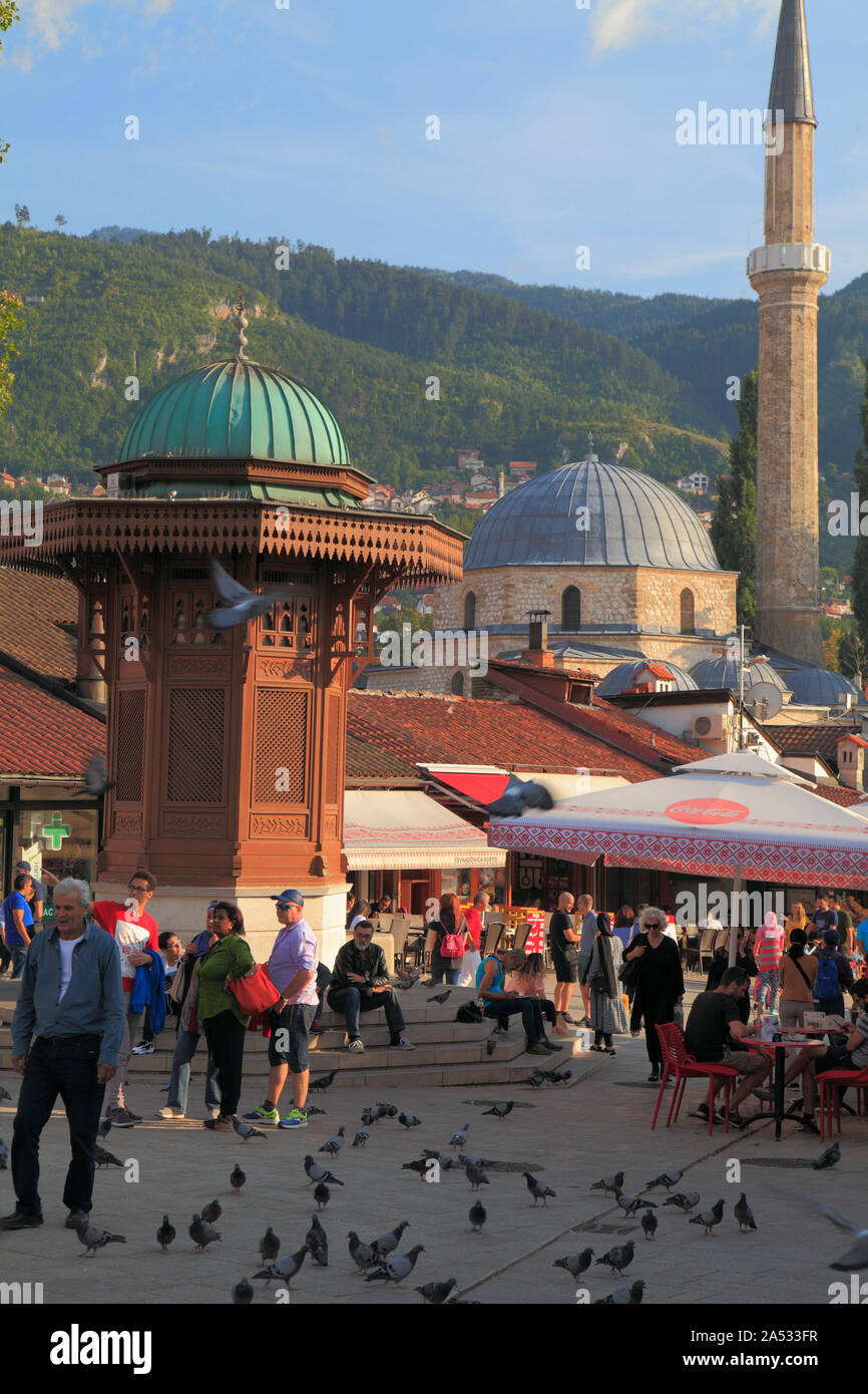 La Bosnia ed Erzegovina, Sarajevo, Bascarsija Square, Moschea, Sebilj Fontana, Foto Stock