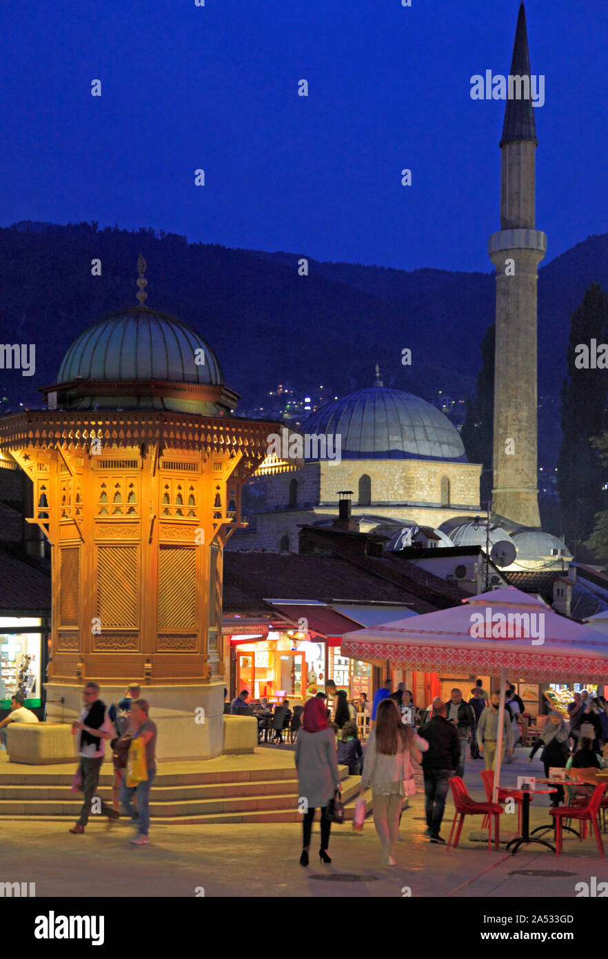 La Bosnia ed Erzegovina, Sarajevo, Bascarsija Square, Moschea, Sebilj Fontana, Foto Stock