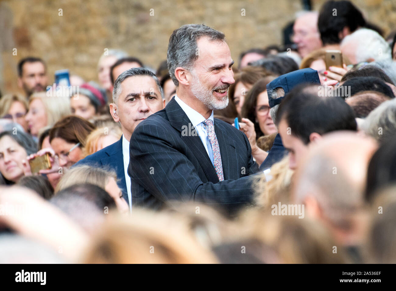 Oviedo, Spagna. Xvii oct, 2019. Il re Filippo VI di Spagna durante la visita della famiglia reale spagnola alla Cattedrale di Oviedo il 17 ottobre 2019 a Oviedo, Spagna. Credito: David Gato/Alamy Live News Foto Stock