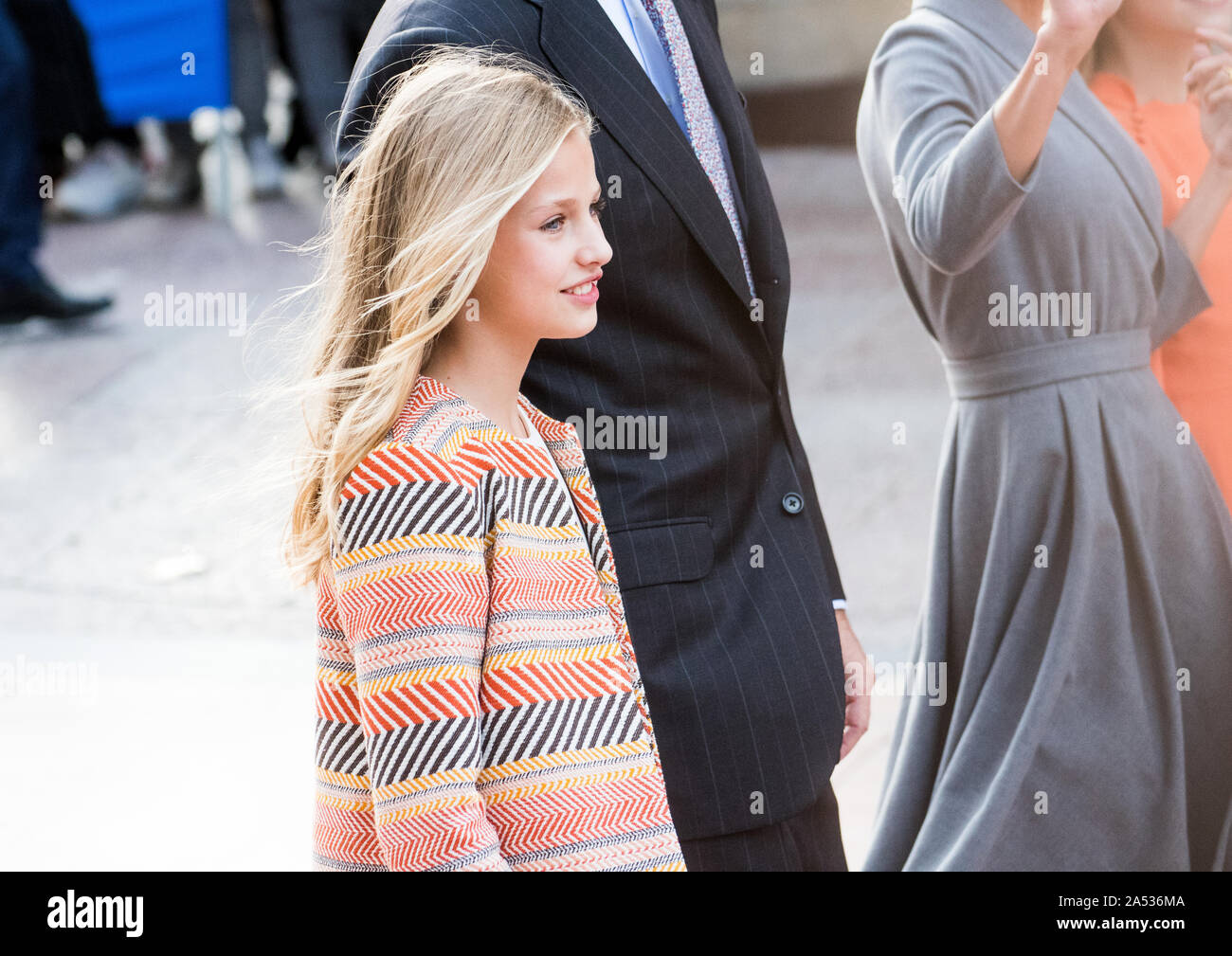 Oviedo, Spagna. Xvii oct, 2019. La principessa Leonor delle Asturie durante la visita della famiglia reale spagnola alla Cattedrale di Oviedo il 17 ottobre 2019 a Oviedo, Spagna. Credito: David Gato/Alamy Live News Foto Stock