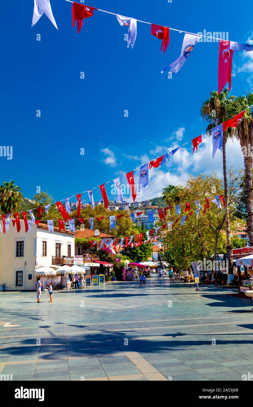 Piazza principale del paese in Kas, Riviera Turca, Turchia Foto Stock