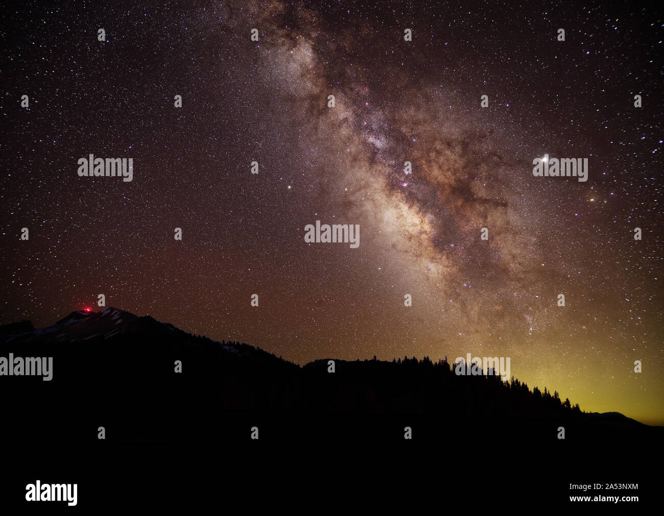 La via lattea su Mammoth Mountain in California Foto Stock