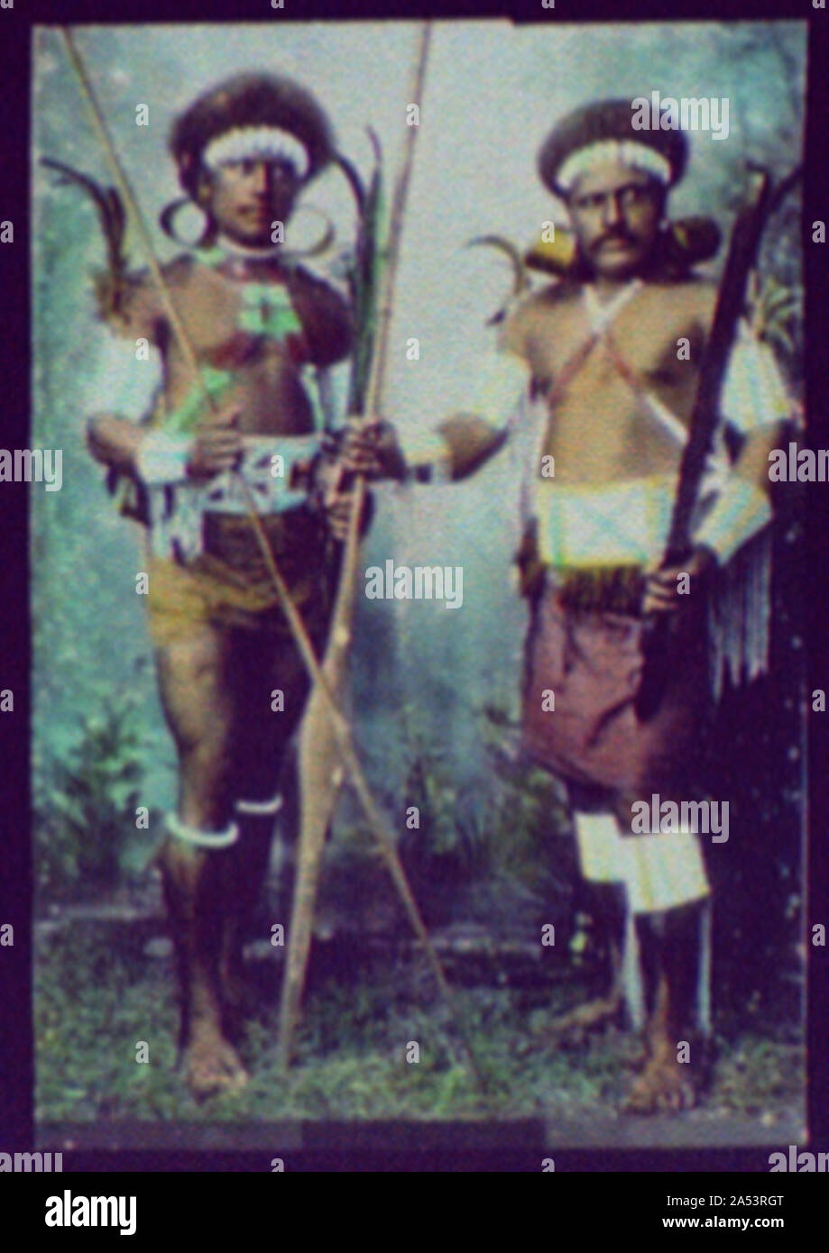 Due guerrieri in battaglia vestire Foto Stock