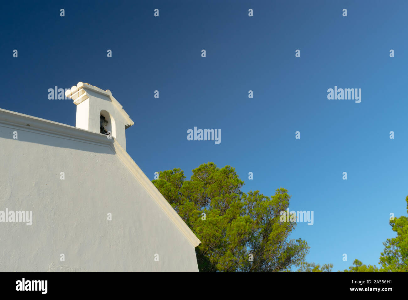 Un bellissimo eremo presso l'entrata di calpe nella città vecchia, un must visita per i turisti Foto Stock