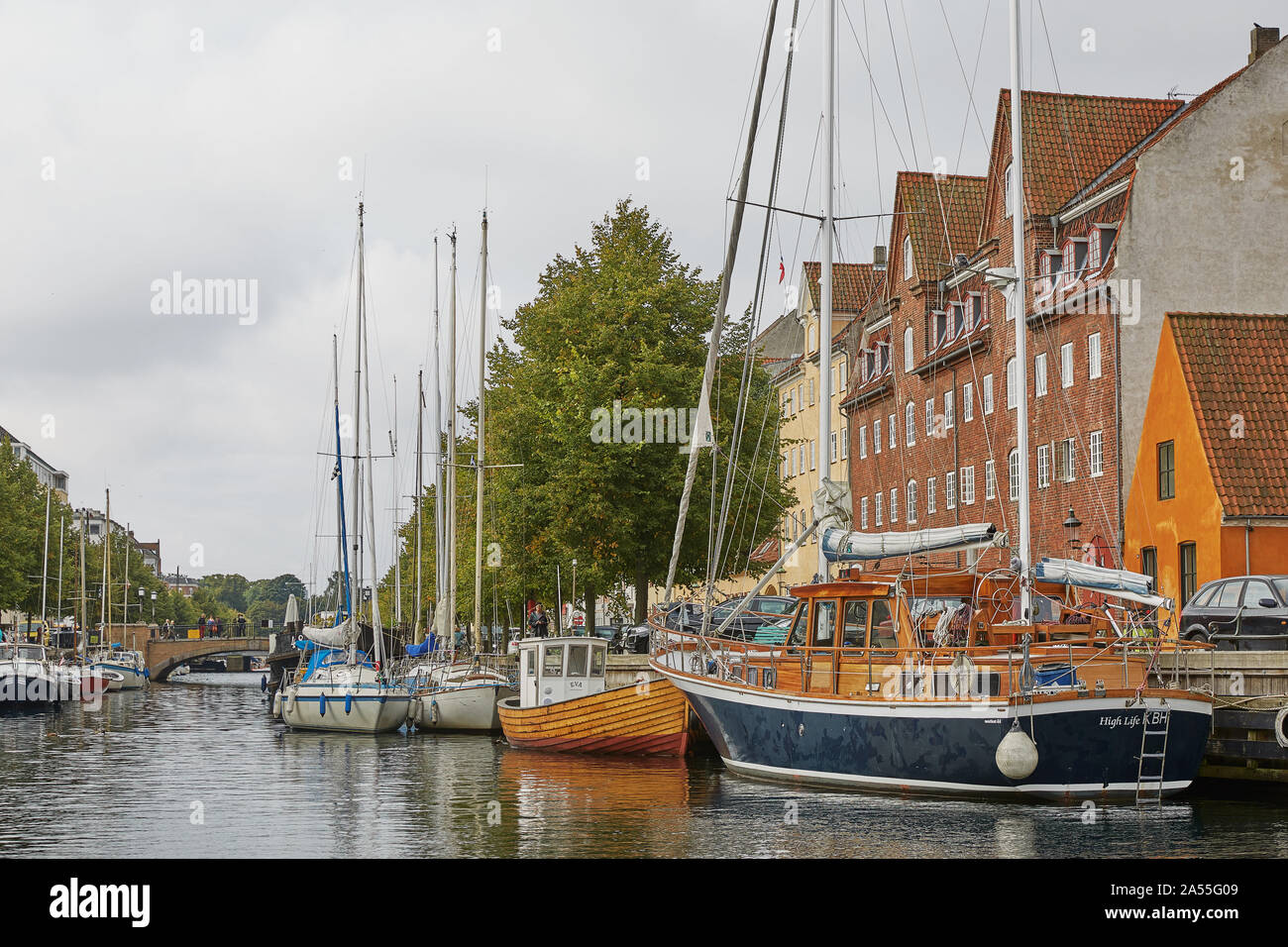 COPENHAGEN, Danimarca - 16 settembre 2017: Canal Tour: bella vista su Copenaghen anteriore d'acqua. Escursioni in battello sul canale di Copenaghen è un modo meraviglioso di vedere th Foto Stock