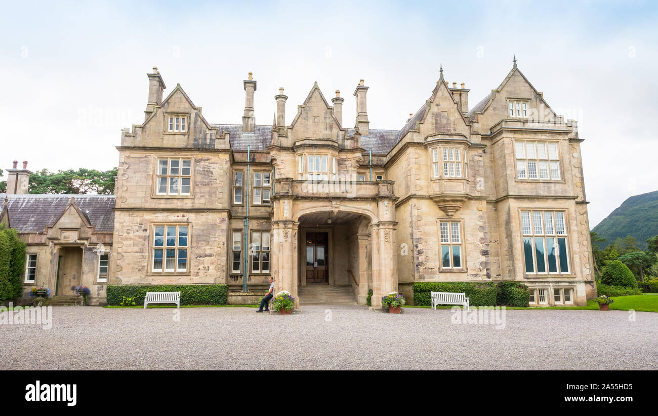 KILLARNEY, Irlanda - Agosto 13, 2019: Muckross House, il nucleo del Parco Nazionale di Killarney, nella contea di Kerry, Irlanda. Foto Stock