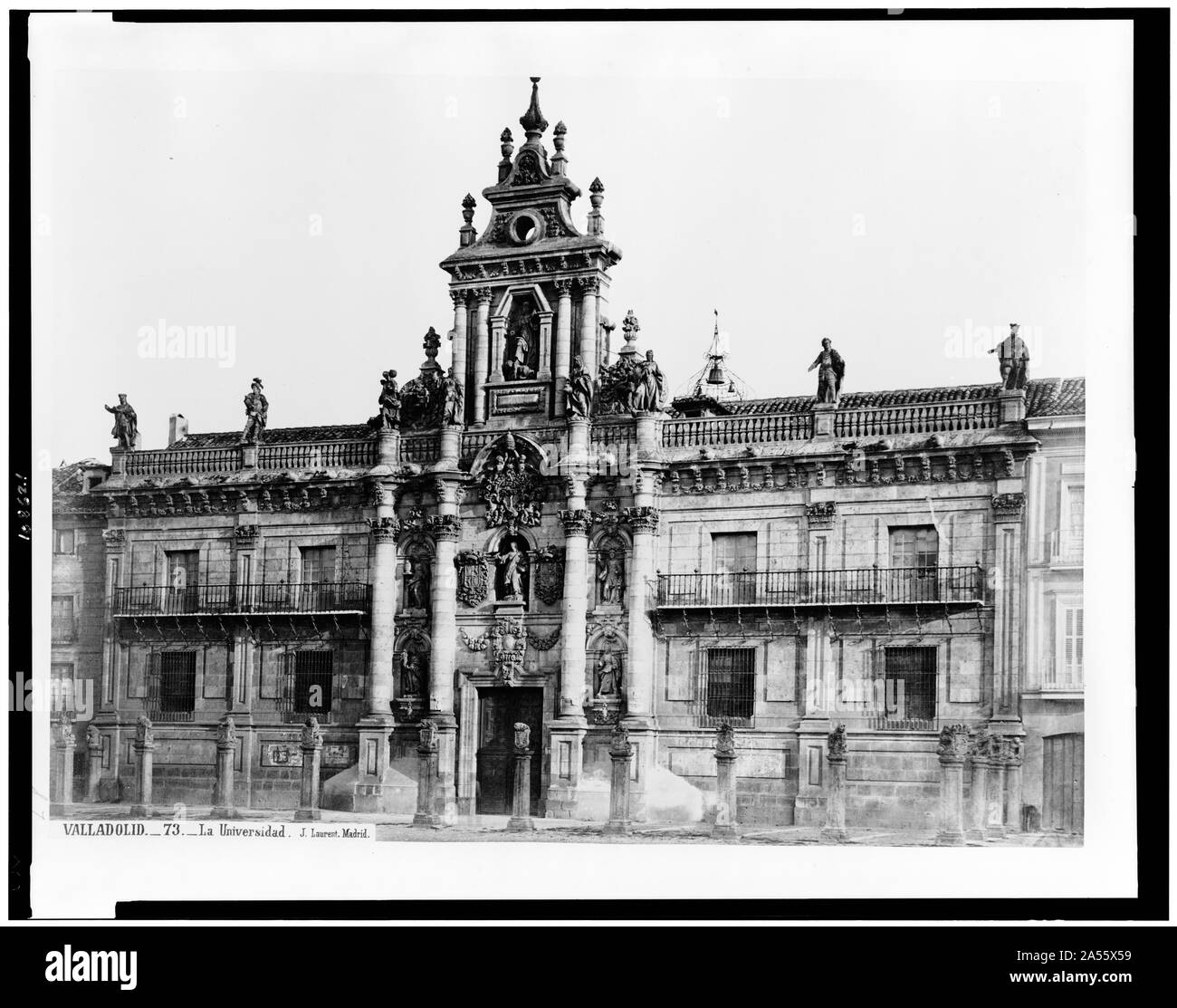 A Valladolid. La Universidad / J. Laurent. Madrid. Foto Stock