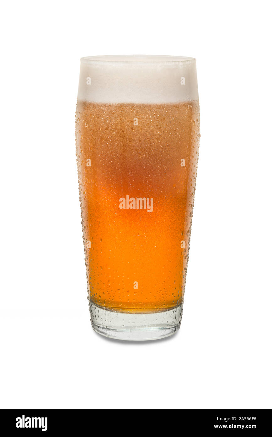 Appena spillata Pub Craft Bicchiere da birra #1 con condensazione . Foto Stock