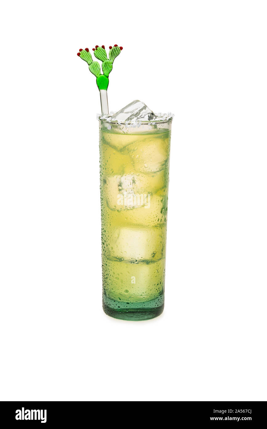 Margarita su ghiaccio con vetro sudato Foto Stock