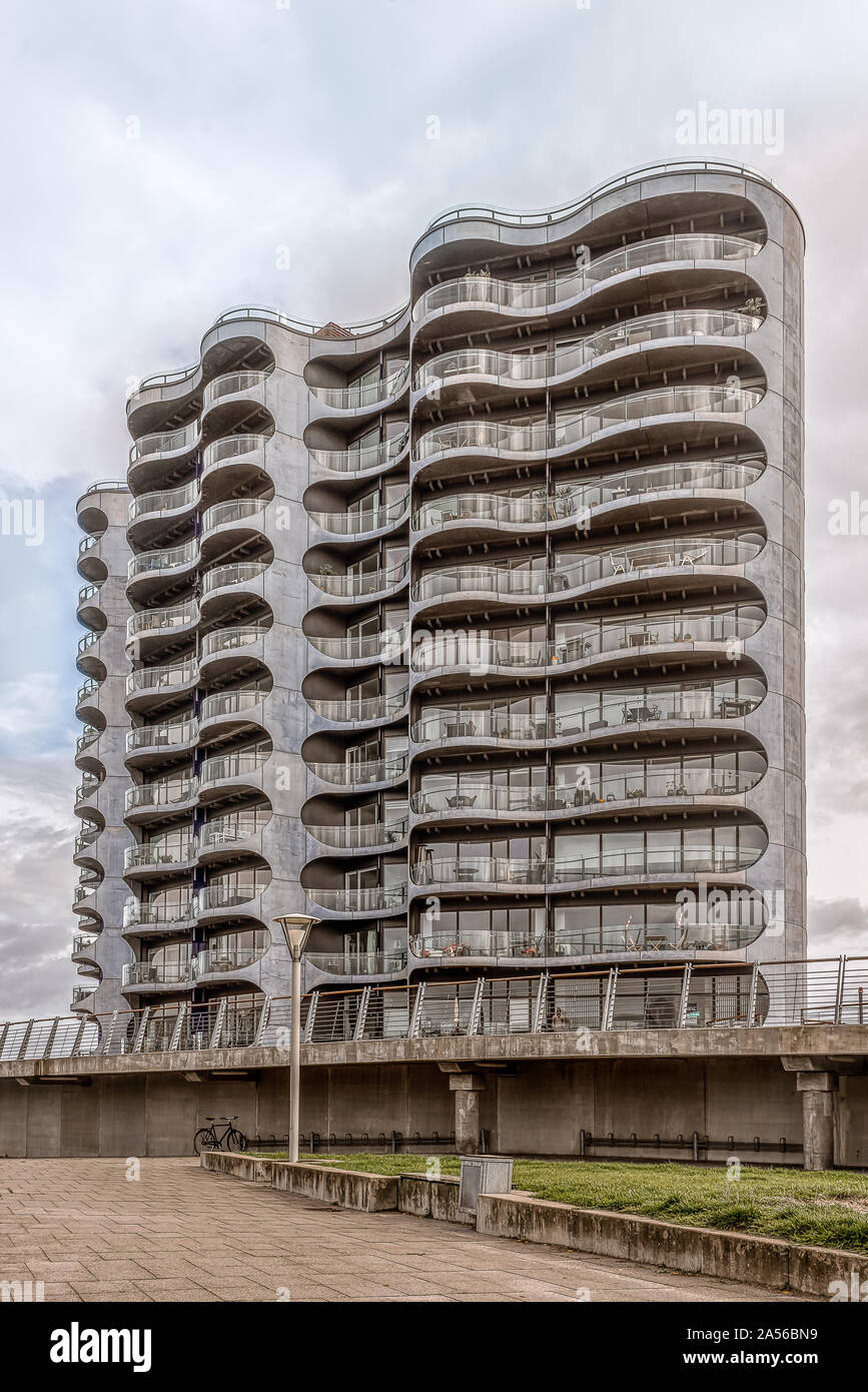 Appartamenti alla moda al Peninsula Sluseholmen nel porto del sud di Copenhagen, Danimarca, 12 Ottobre 2019 Foto Stock