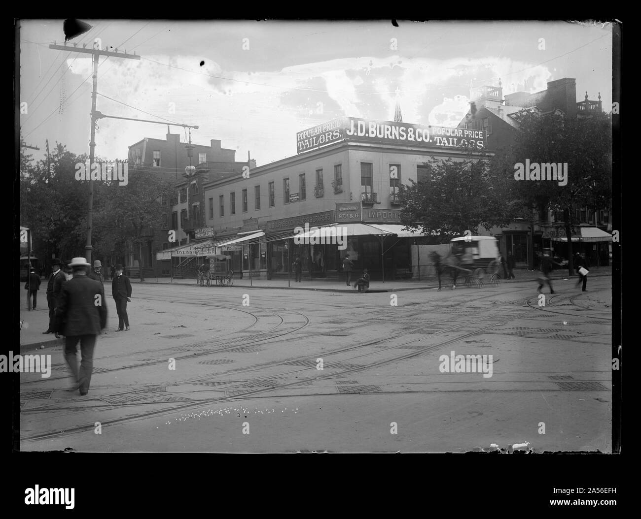Vista di 9th Street, N.W., dal lato est, guardando a Nord dalla G Street mostra sartoria J.D. Burns & Co. sull'angolo Foto Stock