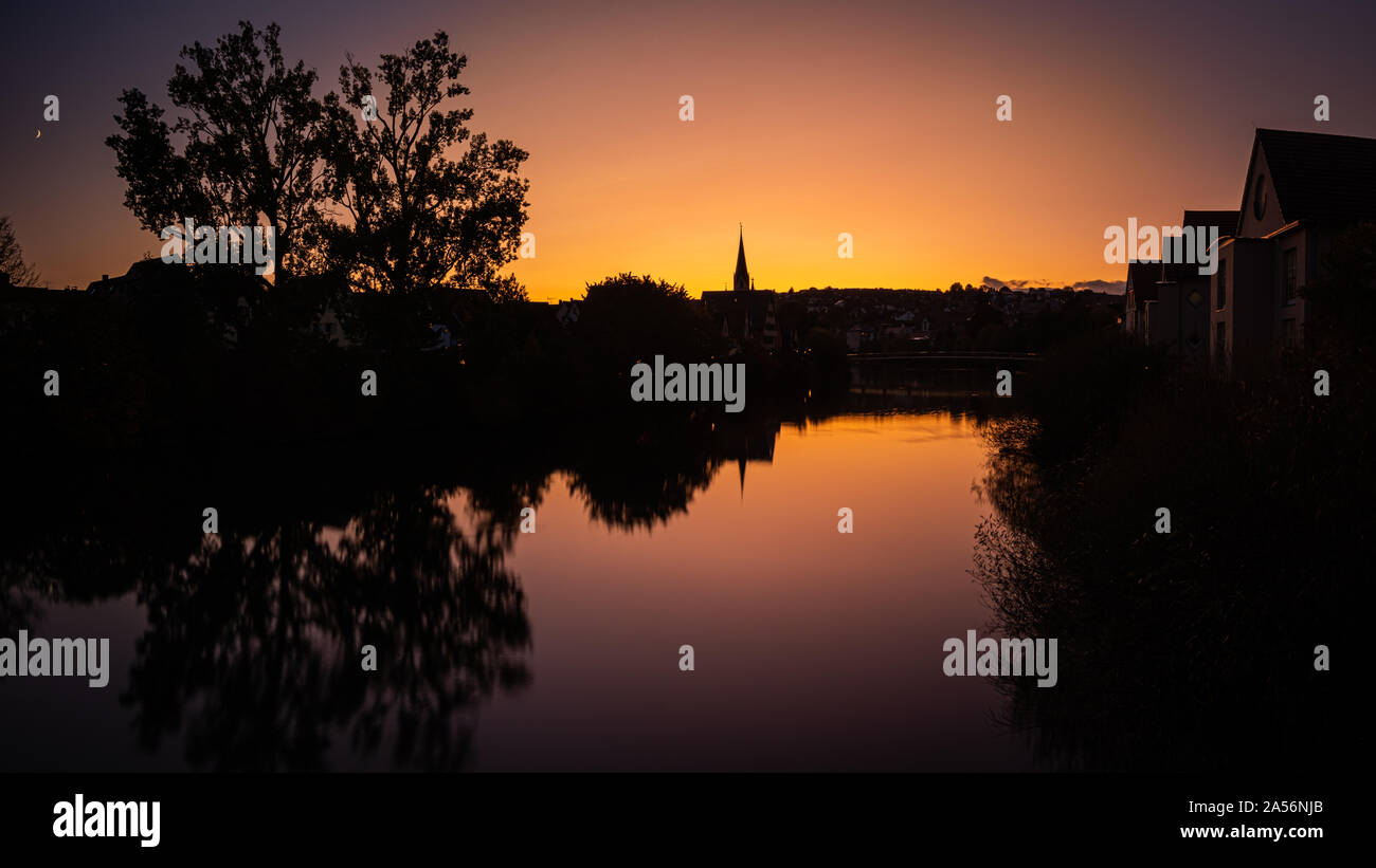 Tramonto al fiume Neckar, Rottenburg am Neckar / Germania Foto Stock