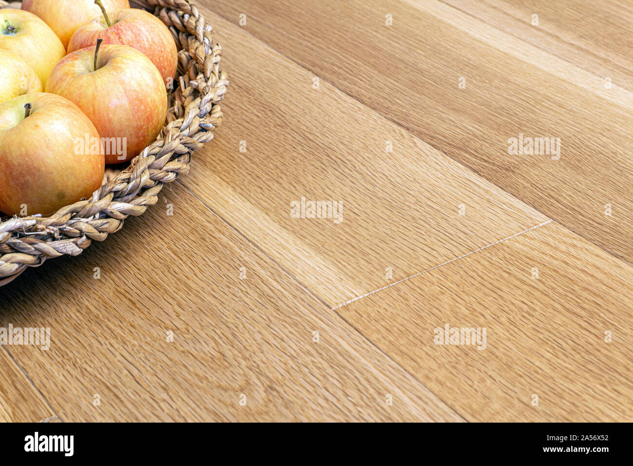 Pavimento in parquet. Il pavimento in legno per sale di soggiorno. Copia dello spazio. Foto Stock