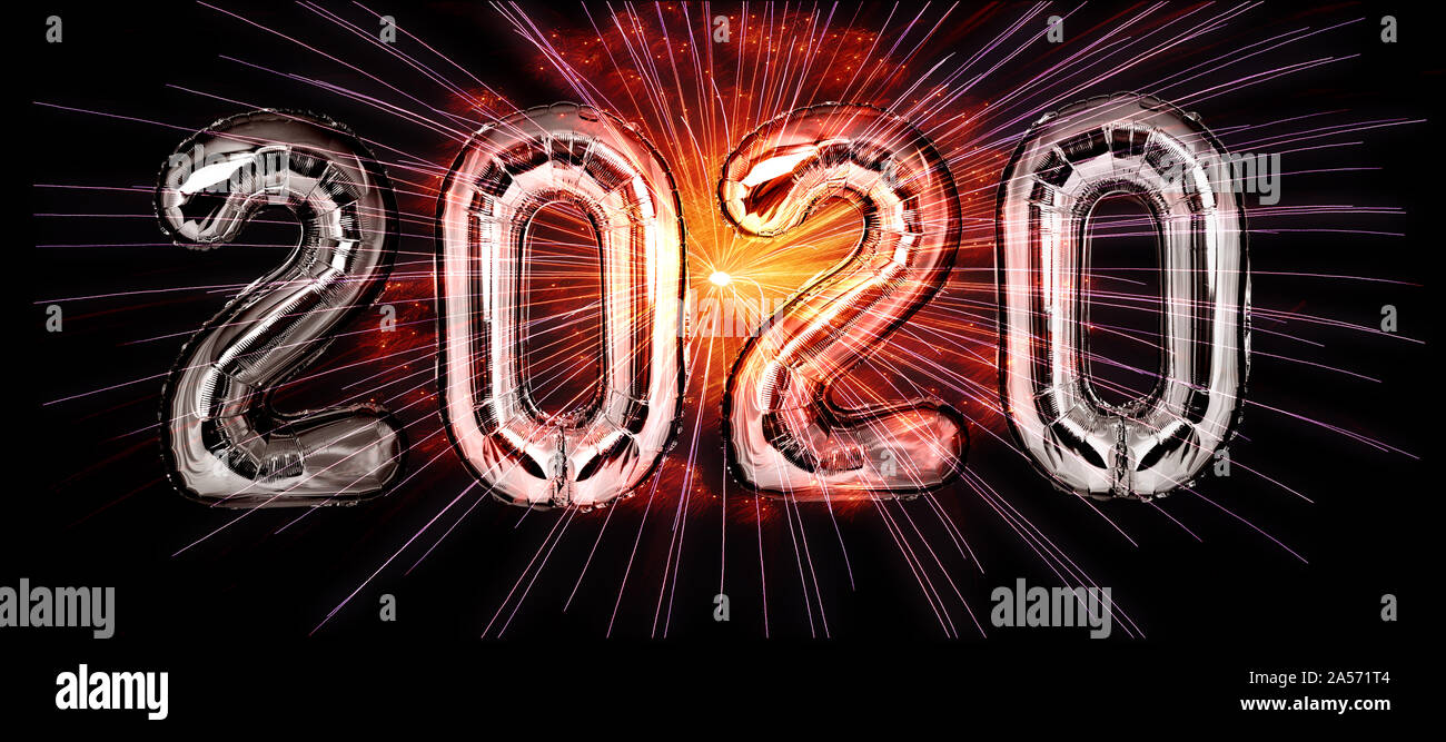 Anno Nuovo 2020 silver di palloncini con fuochi d'artificio Foto Stock
