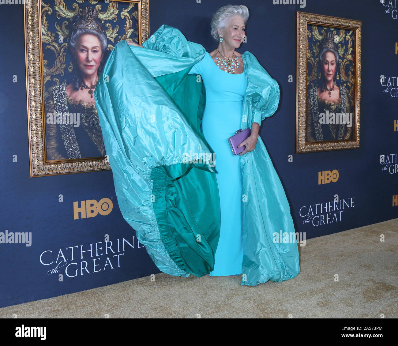 Ottobre 17, 2019, Westwood, CA, Stati Uniti d'America: LOS ANGELES - Ott 17: Helen Mirren al del HBO ''Caterina la Grande'' Premiere al museo del martello su ottobre 17, 2019 a Westwood, CA (credito Immagine: © Kay Blake/ZUMA filo) Foto Stock