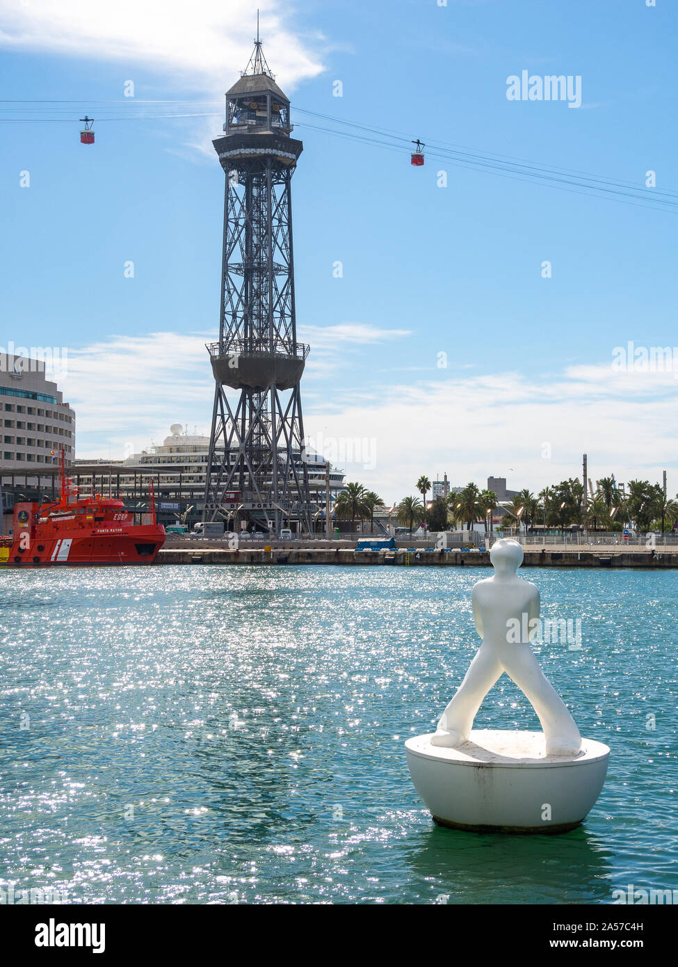 Funivia oltre il porto di Barcellona Foto Stock