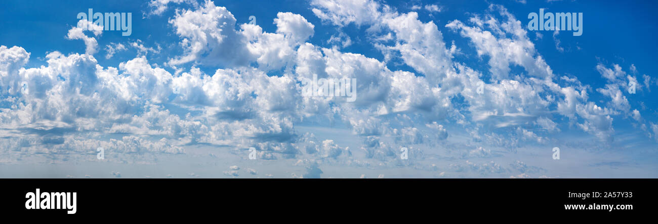 Nubi sul lago Superiore, Minnesota, Stati Uniti d'America Foto Stock