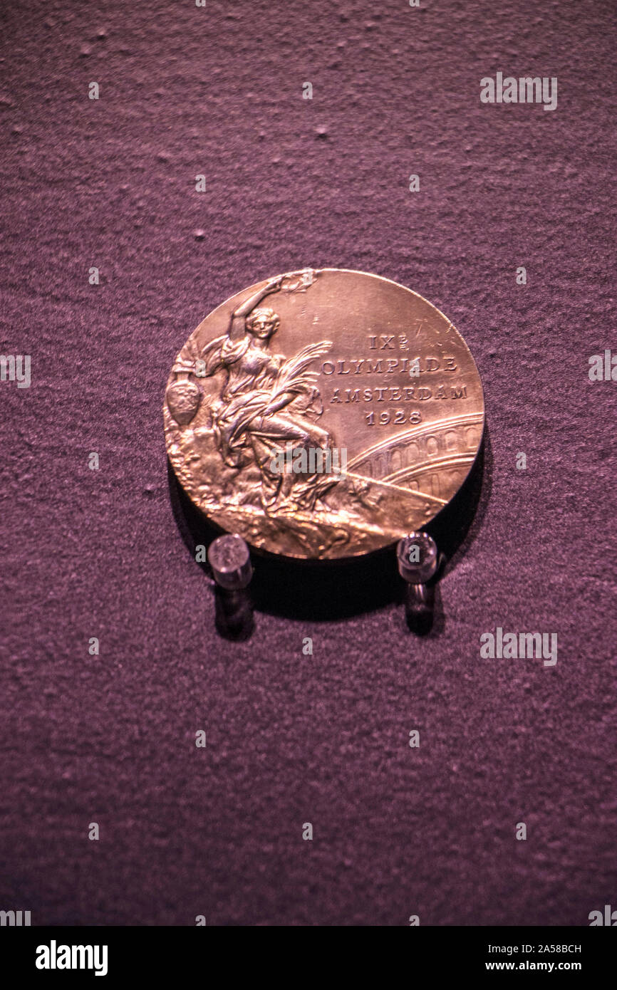 Medalha da olimpíada de 1928 (Amsterdã) - Exposição 'Jogos Olímpicos: Esporte, Cultura e arte' - Acervo do Museu Olímpico fare COI, medaglia alle Olimpiadi 1928 Foto Stock