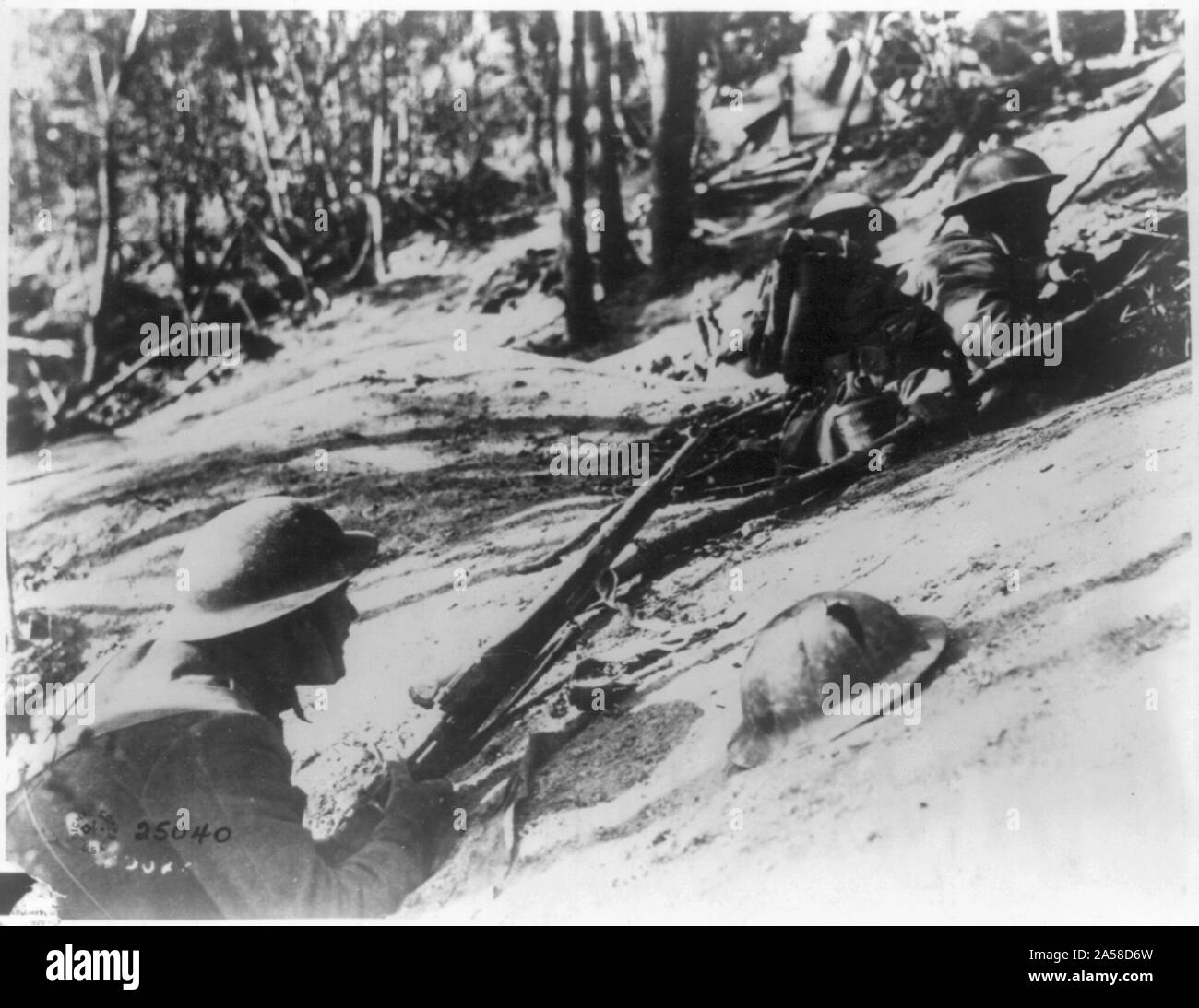 US Army in Francia - doughboys scavate nel Foto Stock