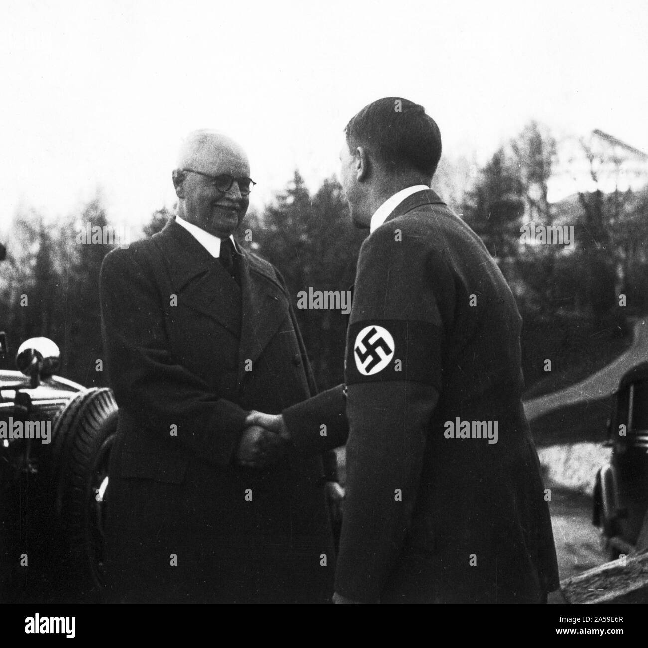 Didascalia originale: Besuch Reichschatzmeister Schwarz Novembre 38 Foto Stock