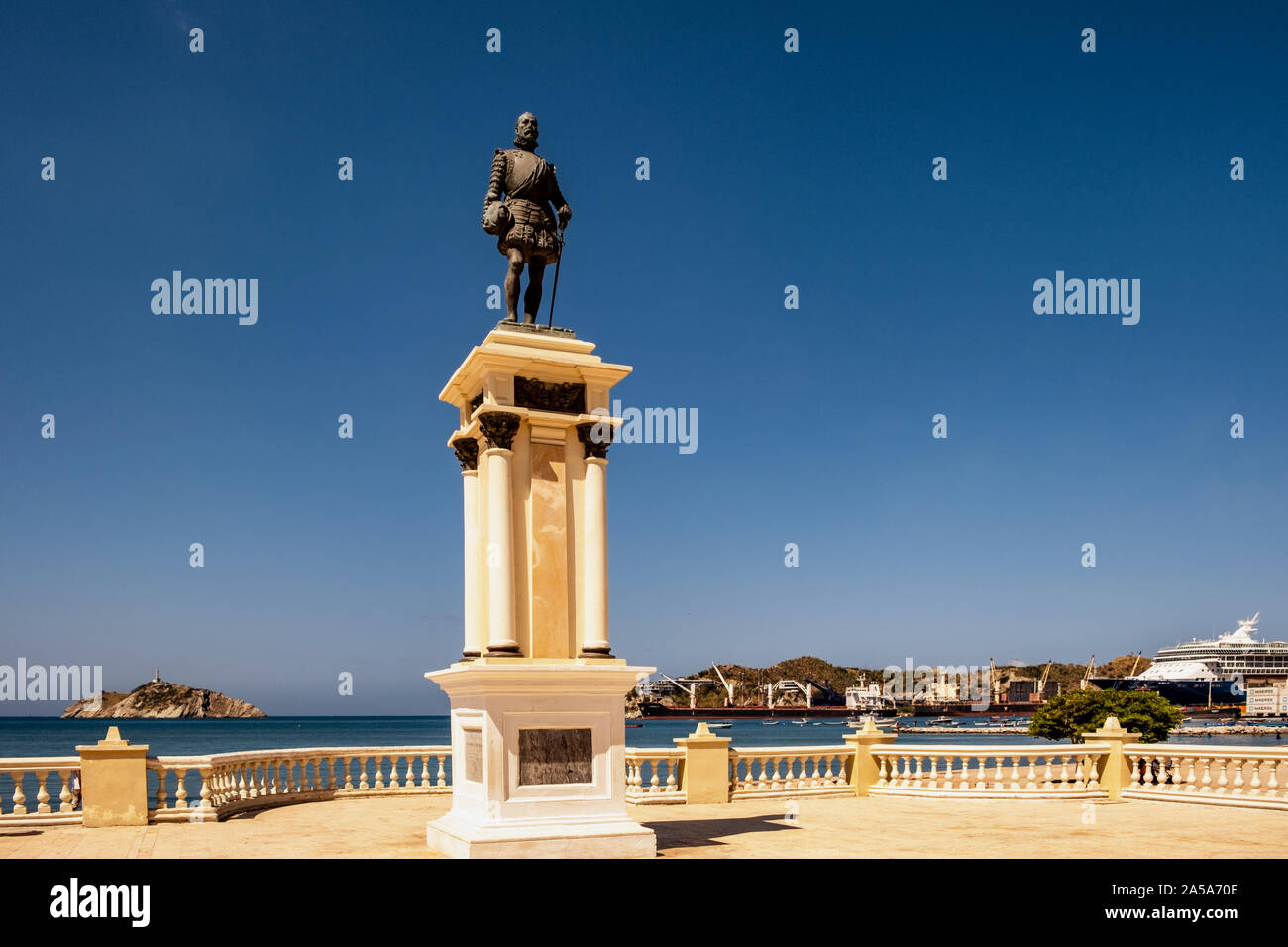 Statua del fondatore della città Rodrigo de Bastidas in Santa Marta, Colombia Foto Stock