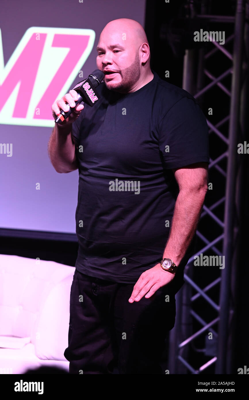 HOLLYWOOD, FL - 18 ottobre: Fat Joe Jamz visite dal vivo presso la stazione radio 99 Jamz su ottobre 18, 2019 in Hollywood Florida. Credito: mpi04/MediaPunch Foto Stock