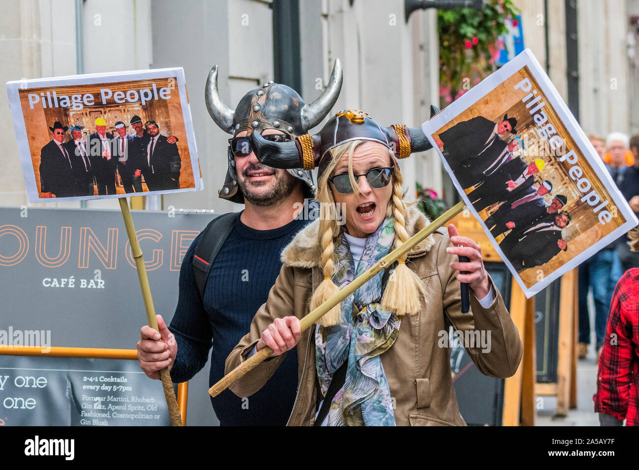 Londra, Regno Unito. Xix oct, 2019. Arrestare Brexit, voto popolare marzo dal west end di Westminster. Credito: Guy Bell/Alamy Live News Foto Stock