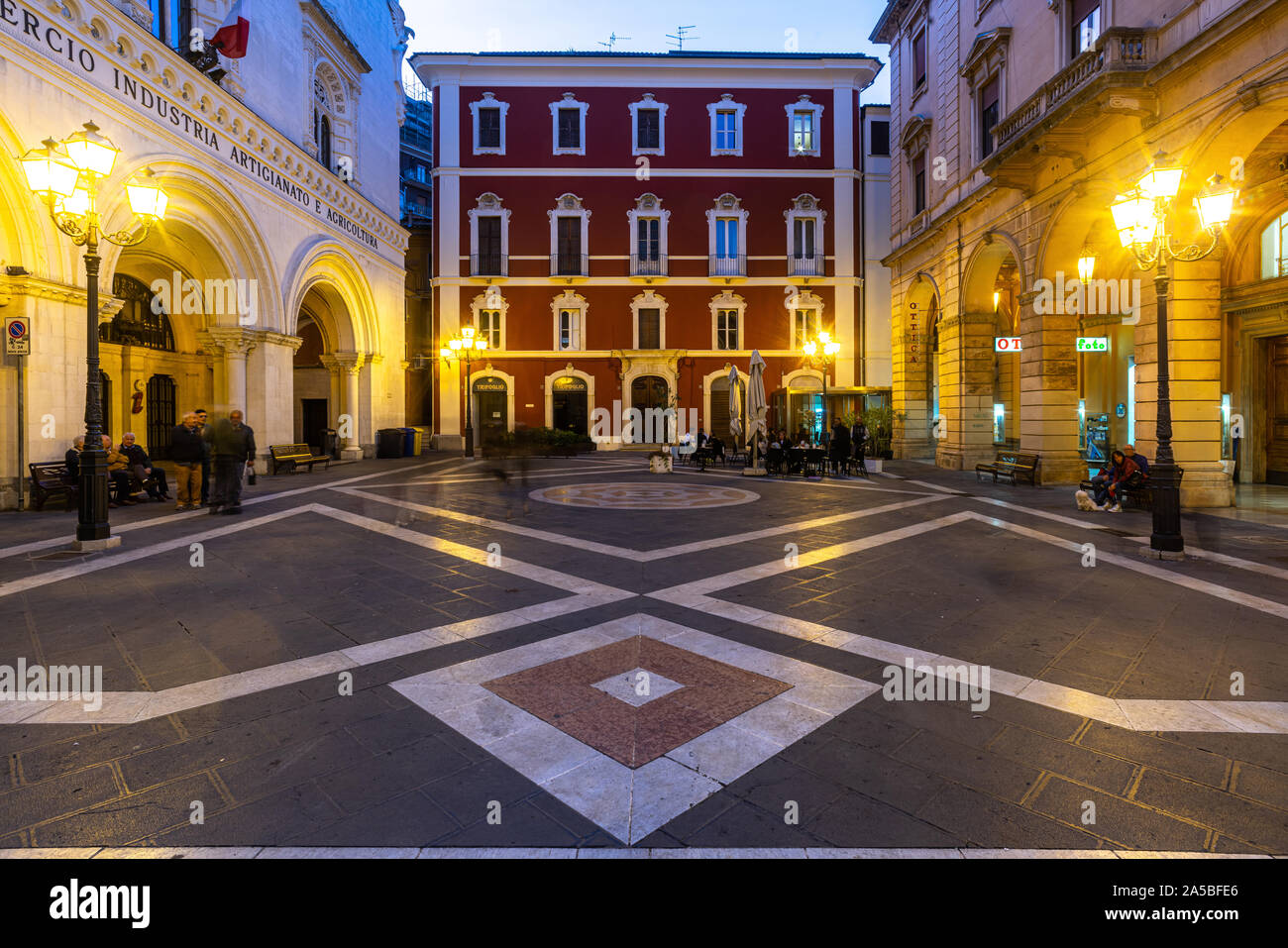 Piazza Gian Battista Vico, Chieti, Abruzzo, Italia, Europa Foto Stock