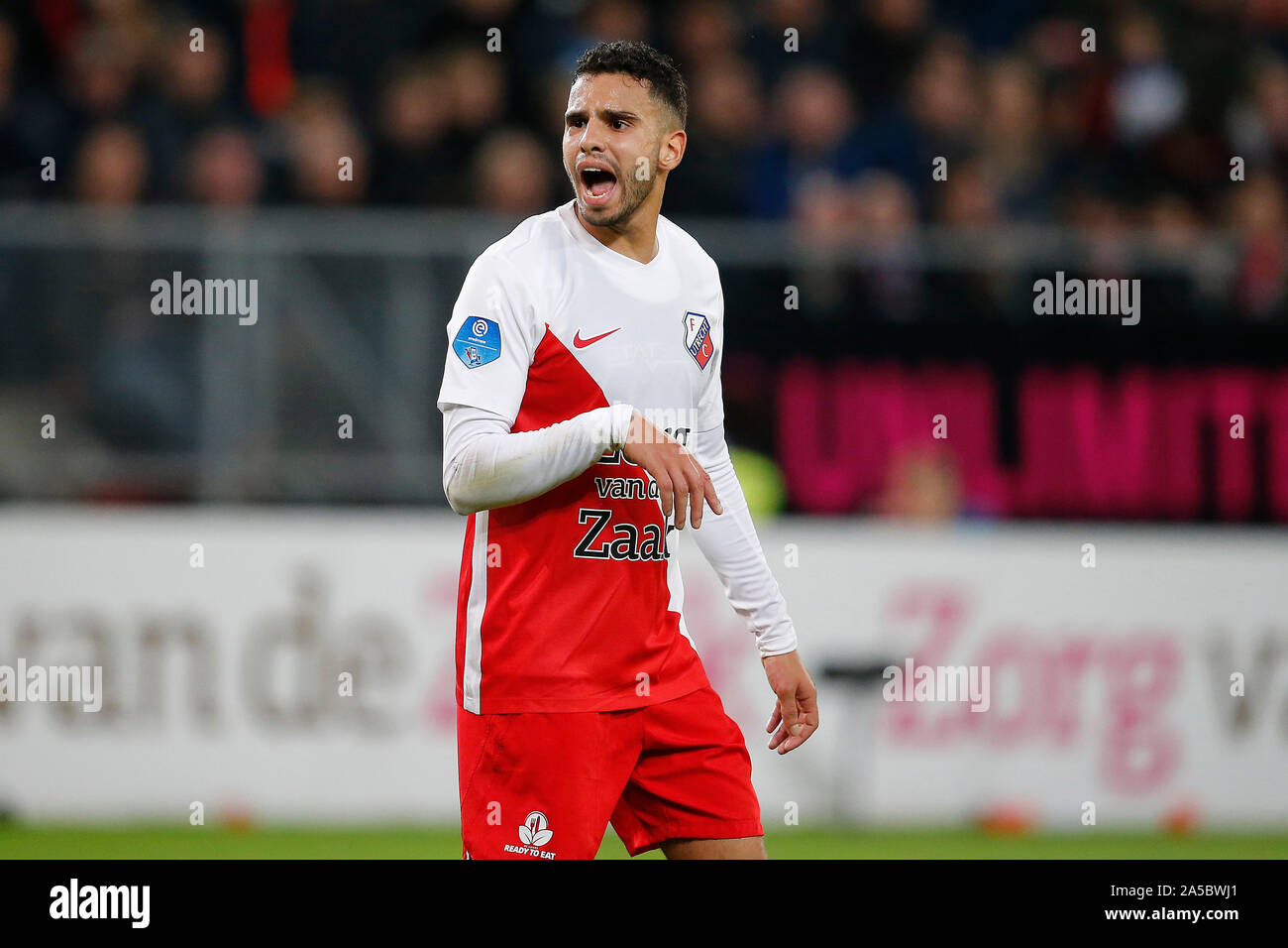 Utrecht, Paesi Bassi. Xix oct, 2019. UTRECHT, 19-10-2019, Stadio Galgenwaard, stagione 2019/2020, olandese Eredivisie, FC Utrecht player Adam Maher durante la partita FC Utrecht - PSV. Credito: Pro scatti/Alamy Live News Foto Stock