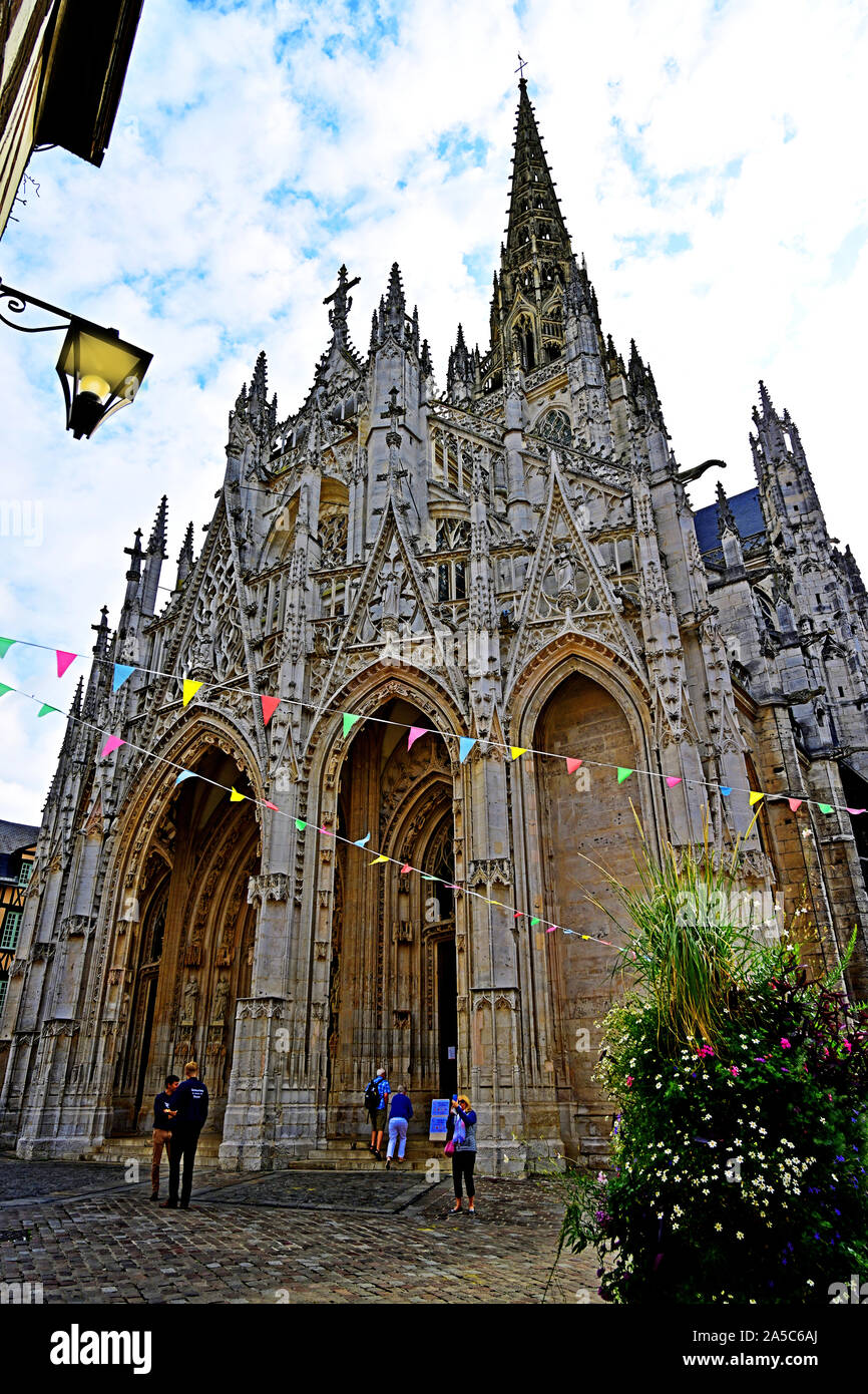 Rouen Normandia Agosto 13 2019 Saint Maclou chiesa gotico fiammeggiante Foto Stock