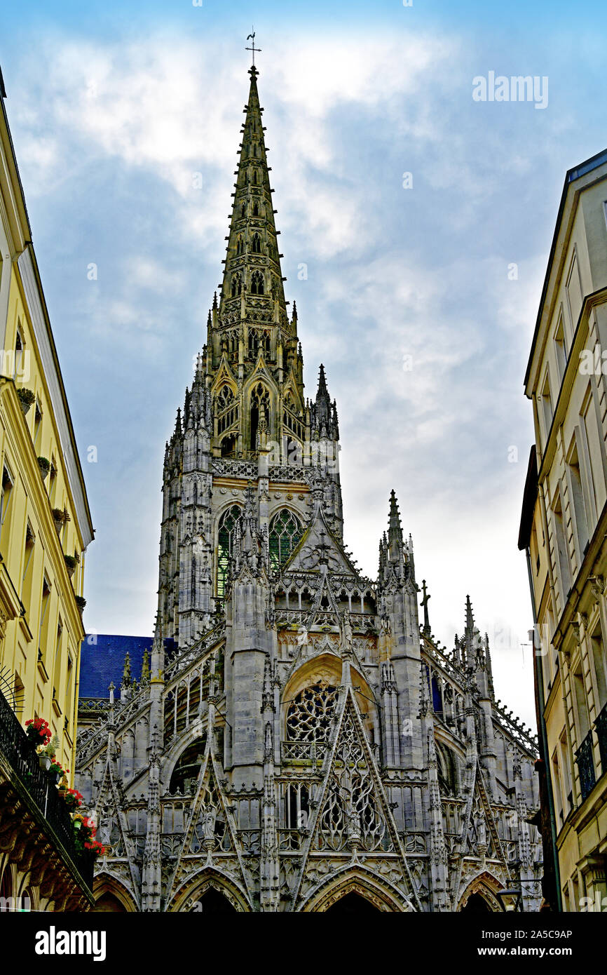 Rouen Normandia Agosto 13 2019 Saint Maclou chiesa gotico fiammeggiante edificio Foto Stock