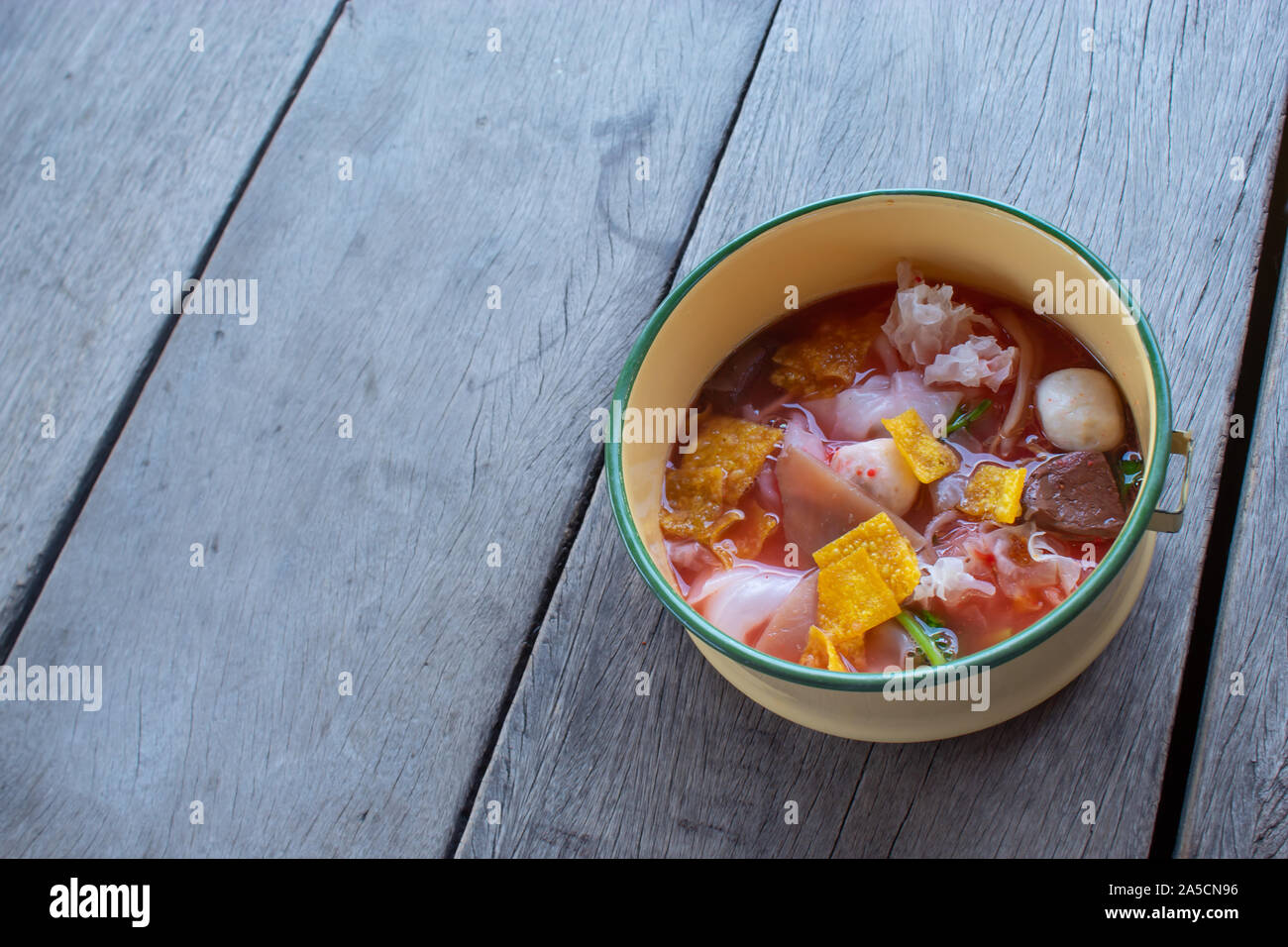 Noodle Yentafo, mettere il Pinto Foto Stock