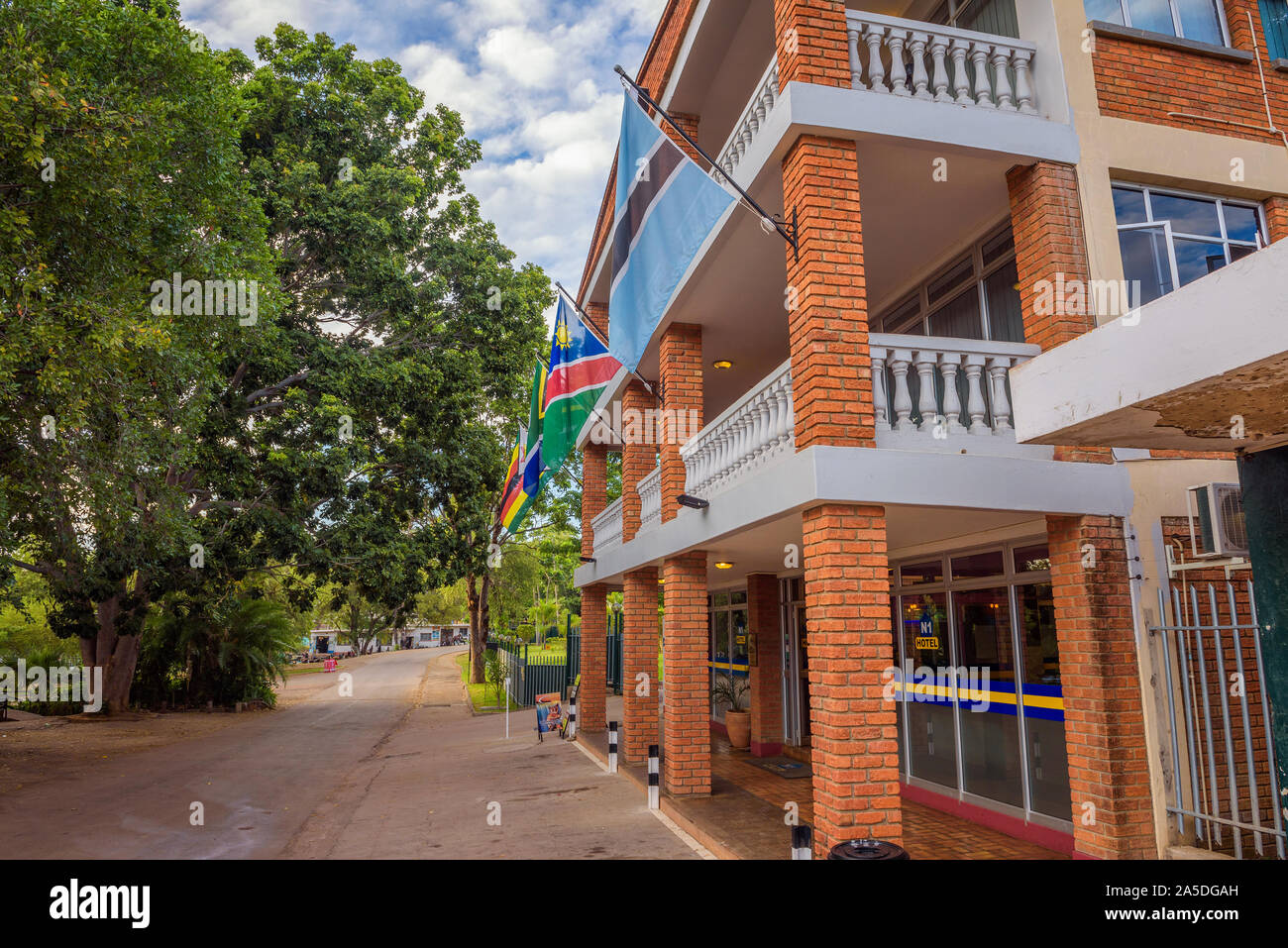 Ingresso al N1 Hotel in Victoria Falls, Zimbabwe Foto Stock