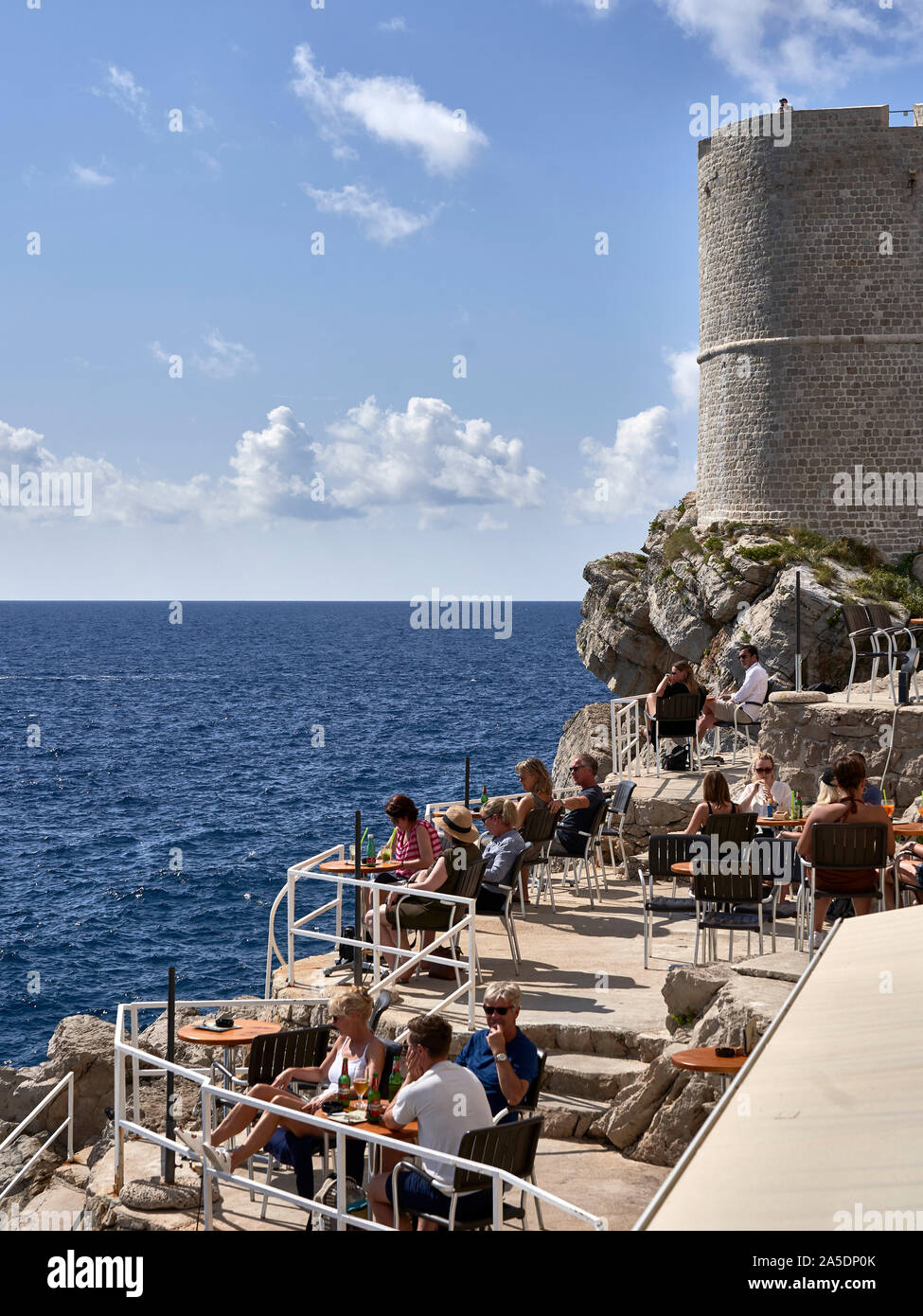 Fuori dalle mura di Dubrovnik, Città Vecchia, Croazia Foto Stock
