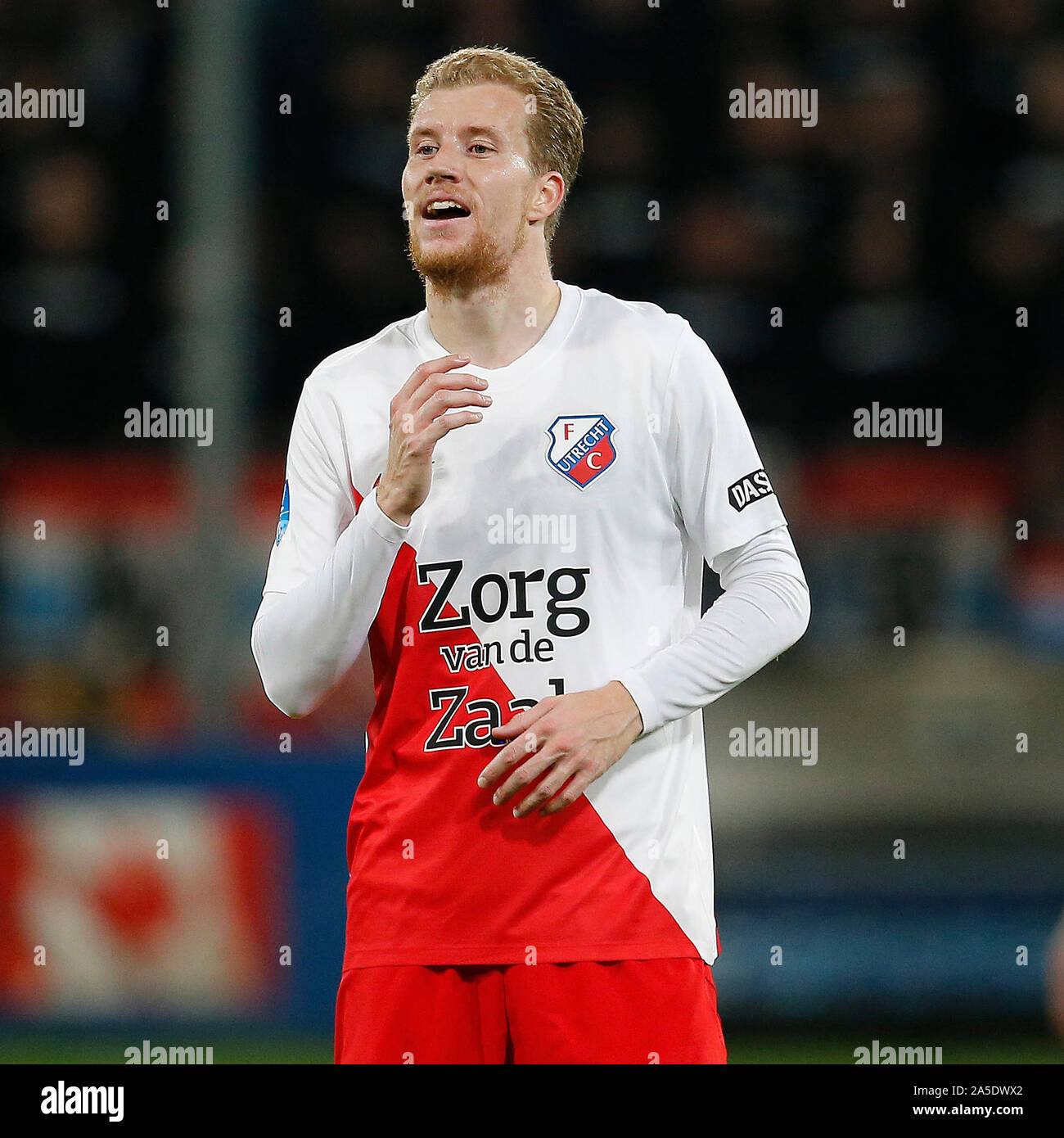 Utrecht, Paesi Bassi. Xix oct, 2019. UTRECHT, 19-10-2019, Stadio Galgenwaard, stagione 2019/2020, olandese Eredivisie, FC Utrecht player Simon Gustafson durante la partita FC Utrecht - PSV. Credito: Pro scatti/Alamy Live News Foto Stock