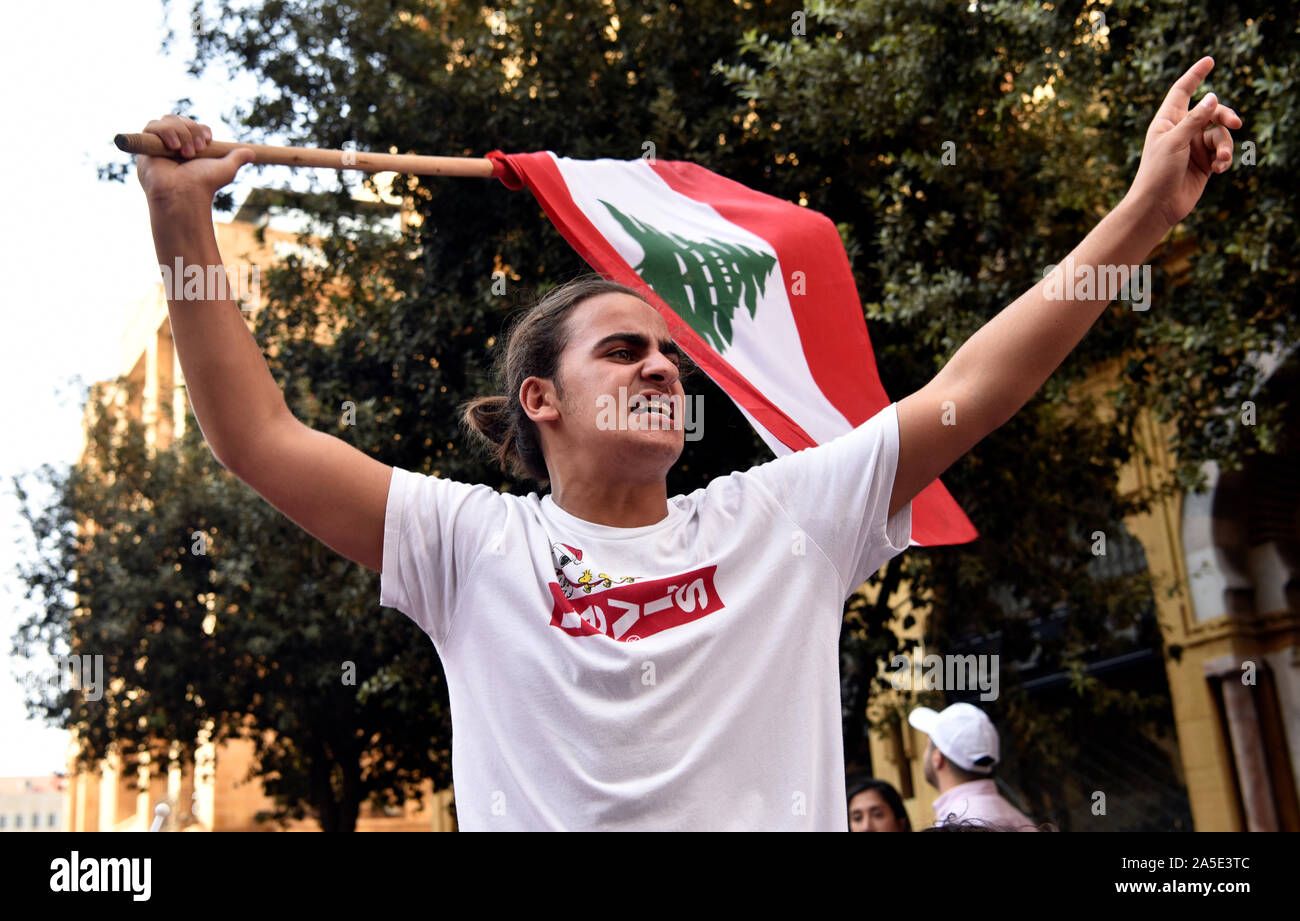 Proteste contro il governo, il centro cittadino di Beirut, Libano. 19 ottobre 2019 Foto Stock