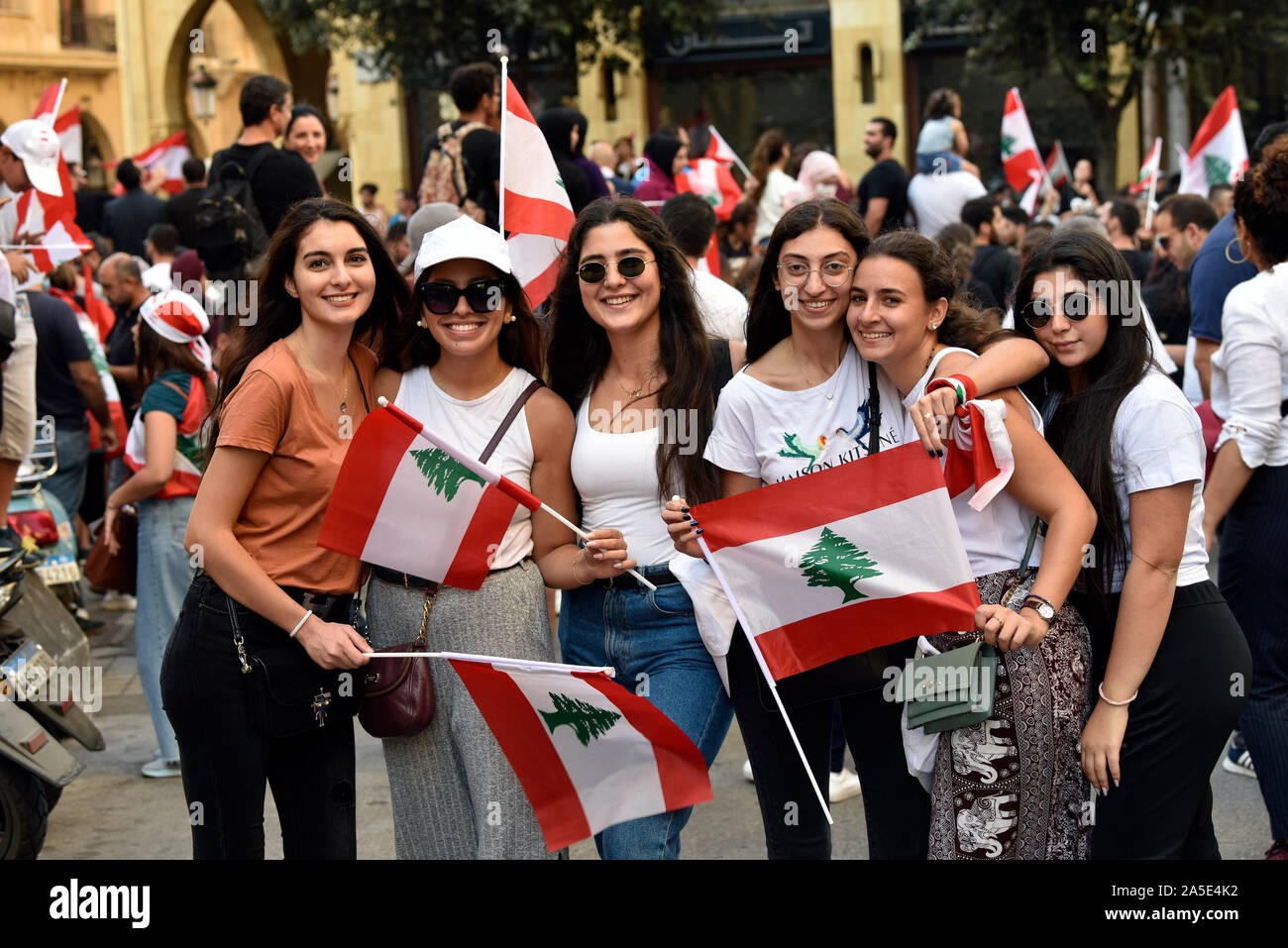 Proteste contro il governo, il centro cittadino di Beirut, Libano. 19 ottobre 2019 Foto Stock