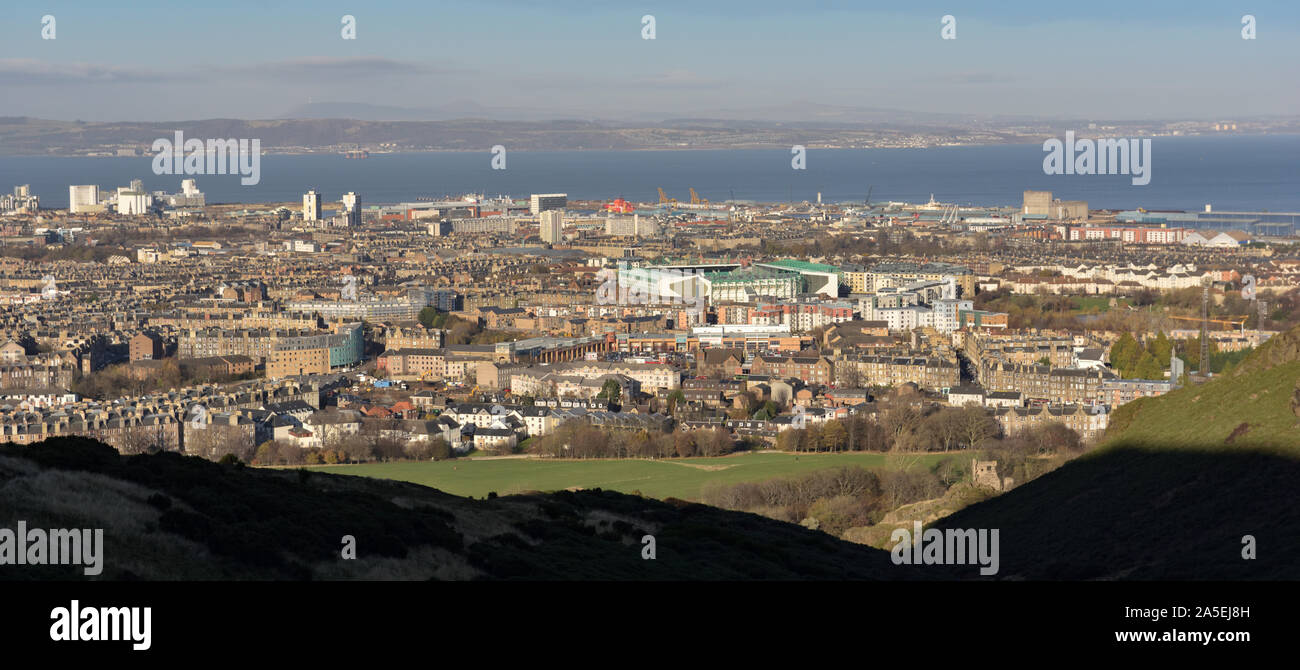 Edimburgo, Scozia, Regno Unito intorno a Holyrood Park, Arthur's Seat in inverno Foto Stock