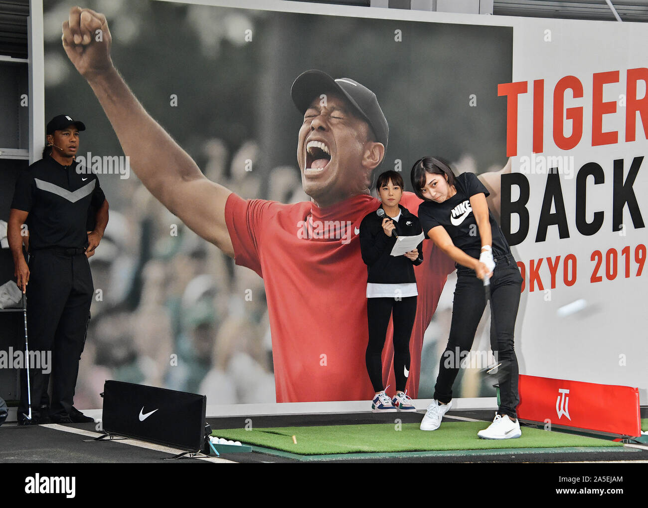Tokyo, Giappone. Xx oct, 2019. Tiger Woods assiste workshop dell'evento "Tiger è tornato" presso l'Università di Meiji in Giappone a Tokyo domenica, 20 ottobre 2019. Foto di Mori Keizo/UPI Credito: UPI/Alamy Live News Foto Stock