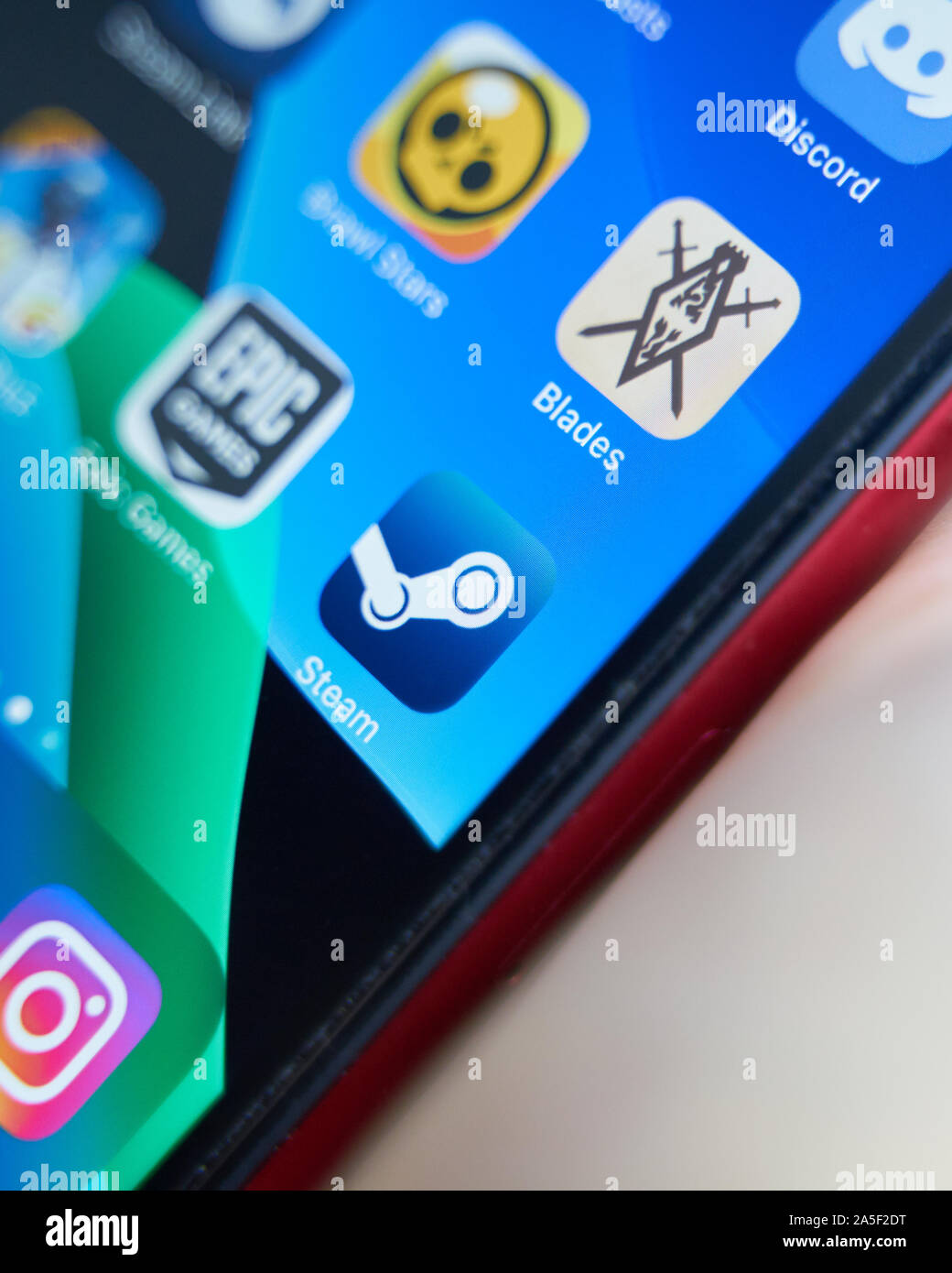 Bishkek, Kirghizistan - Luglio 6 2019: il Logo di vapore su smartphone apple. Foto Stock