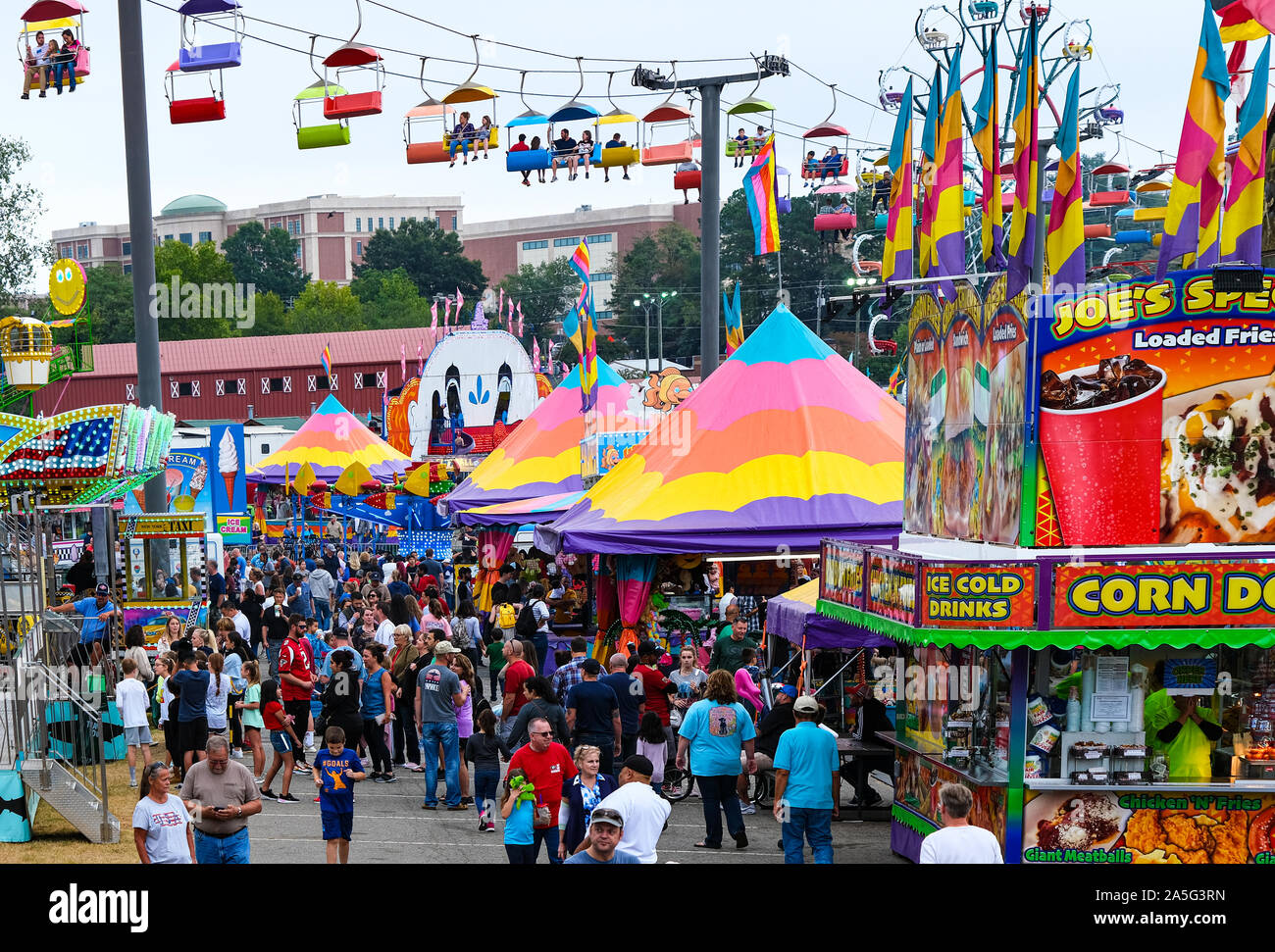 A metà strada a fiera locale Foto Stock