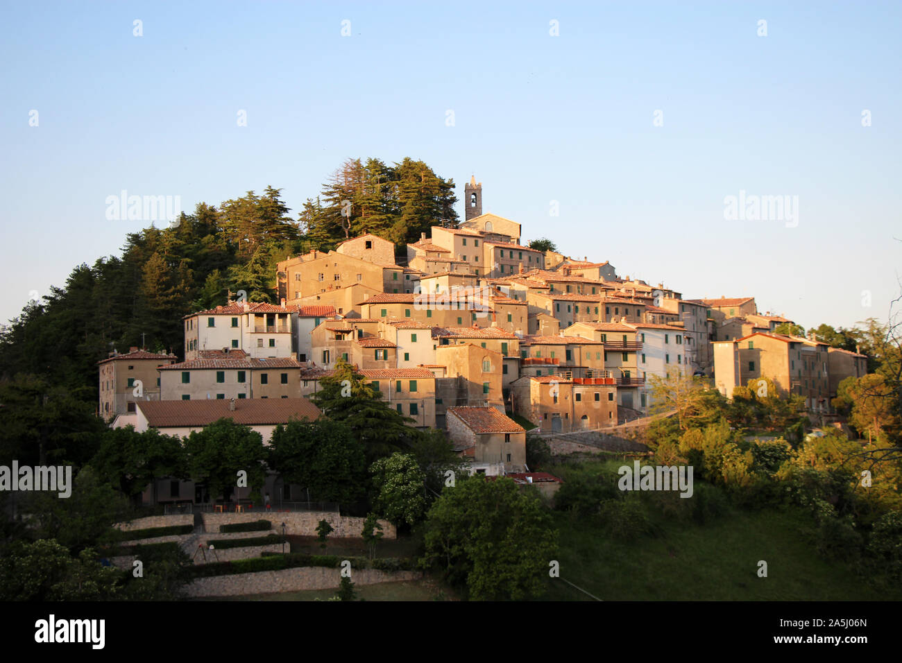 La Maremma in Toscana - Vista di un vecchio e piccolo villaggio chiamato Gerfalco Foto Stock