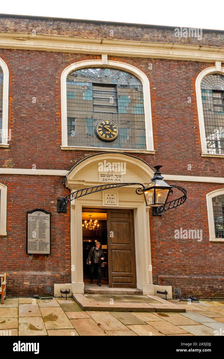 Londra INGRESSO ALLA BEVIS segna sinagoga edificio ebraico più antico luogo di culto IN GRAN BRETAGNA Foto Stock