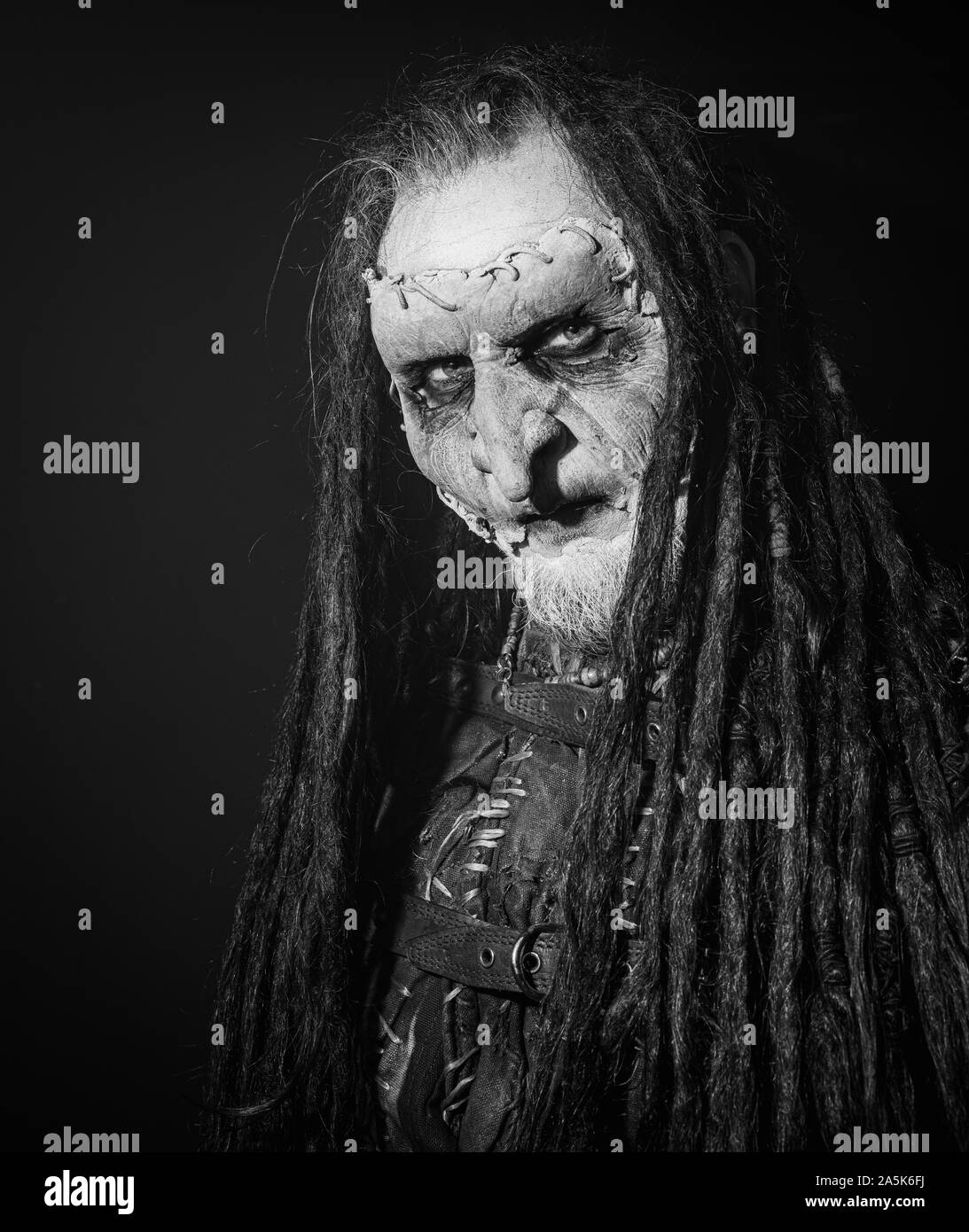 Copenhagen, Danimarca. 19th, ottobre 2019. Il Norvegese metallo agiscono Mortiis è raffigurato prima di un concerto dal vivo in Hotel Cecil in Copenhagen. (Photo credit: Gonzales foto - Nikolaj Bransholm). Foto Stock