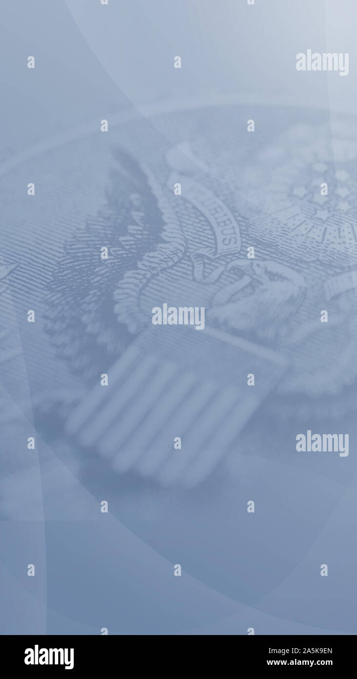 Blu smartphone insolito fondo liscio con sottili raggi di luce e dollaro dettaglio Foto Stock