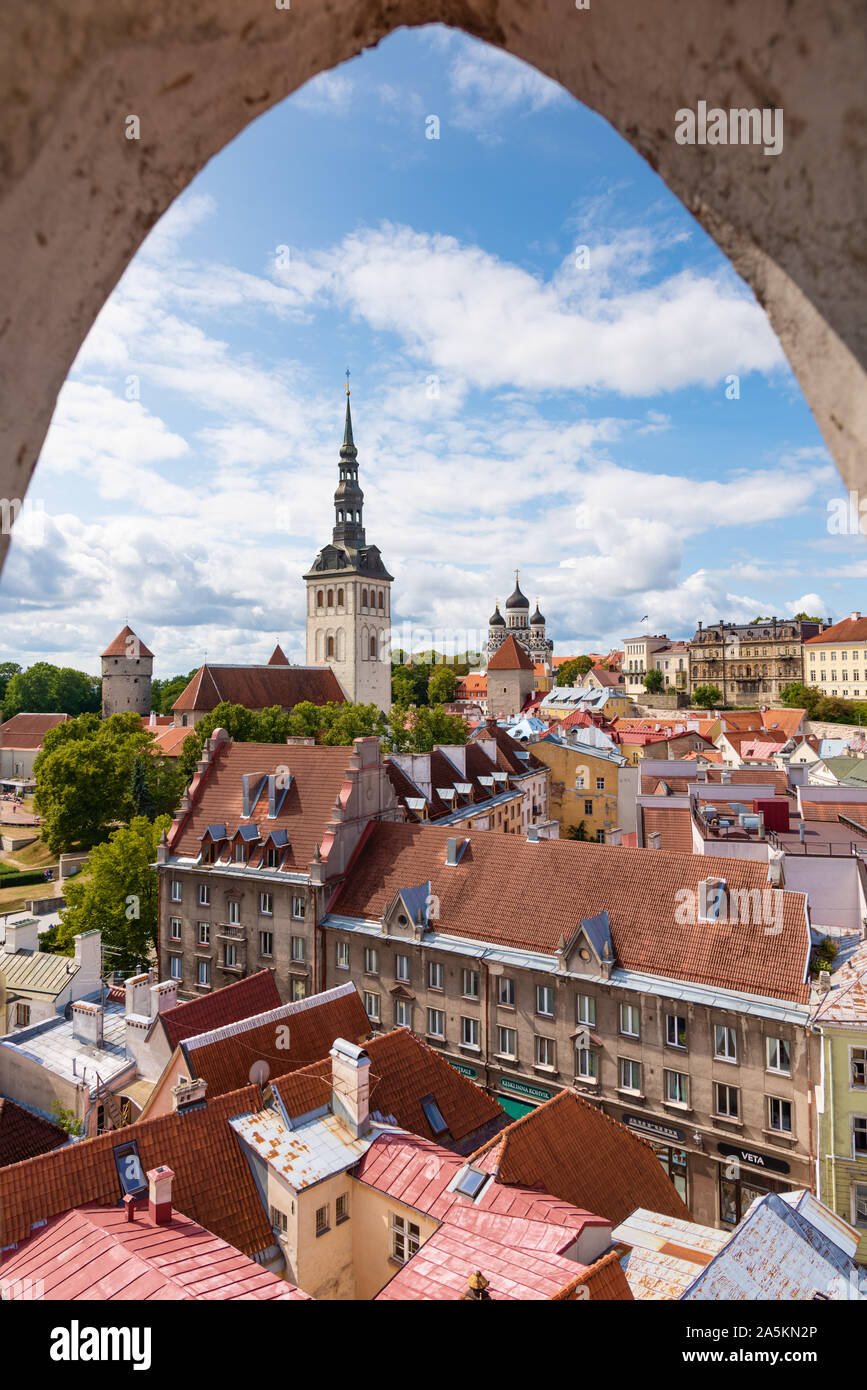 Tallinn vista dalla Torre Civica, Estonia Foto Stock