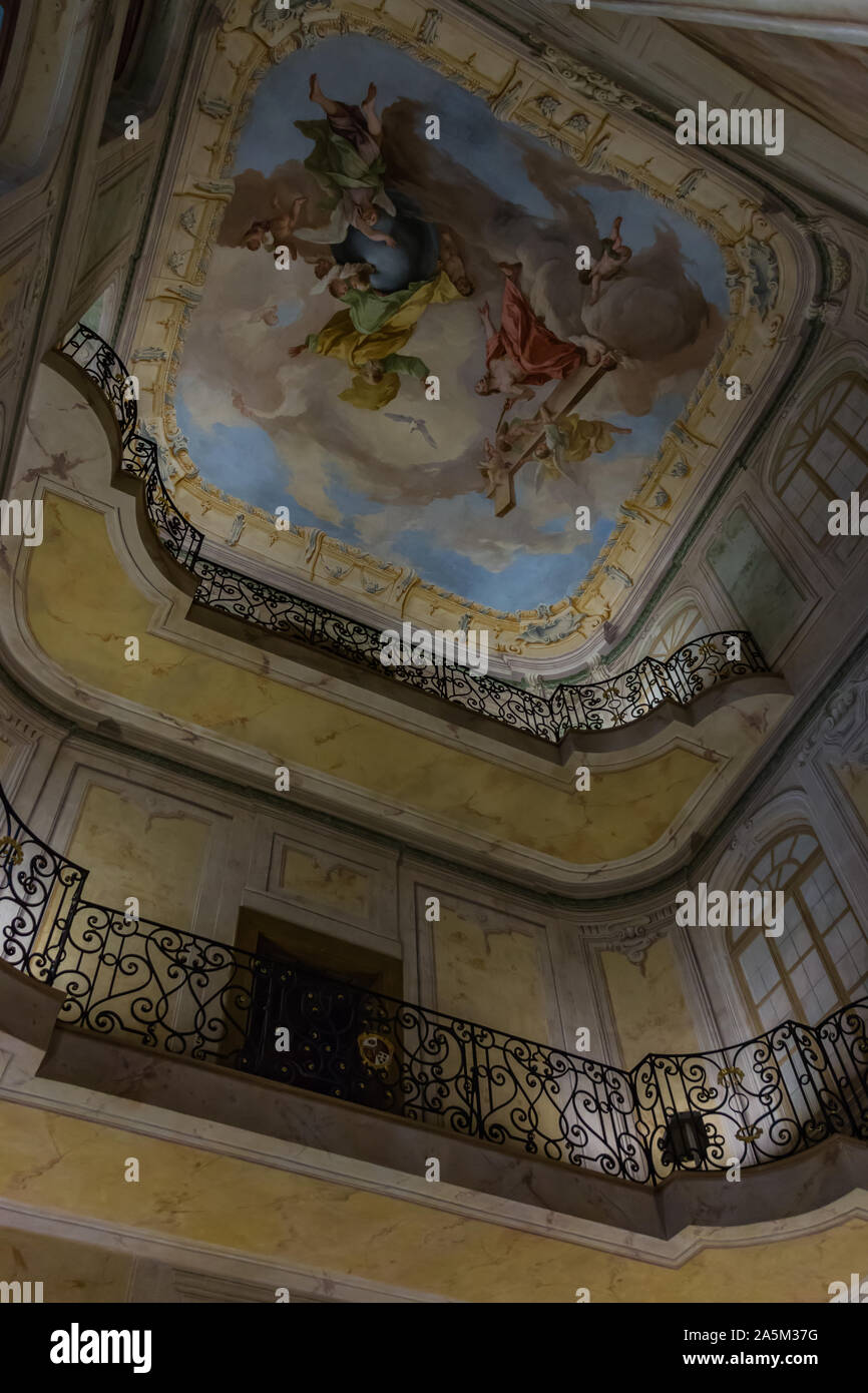 Una foto degli interni del palazzo Lobkowicz, nel Castello di Praga complesso. Foto Stock